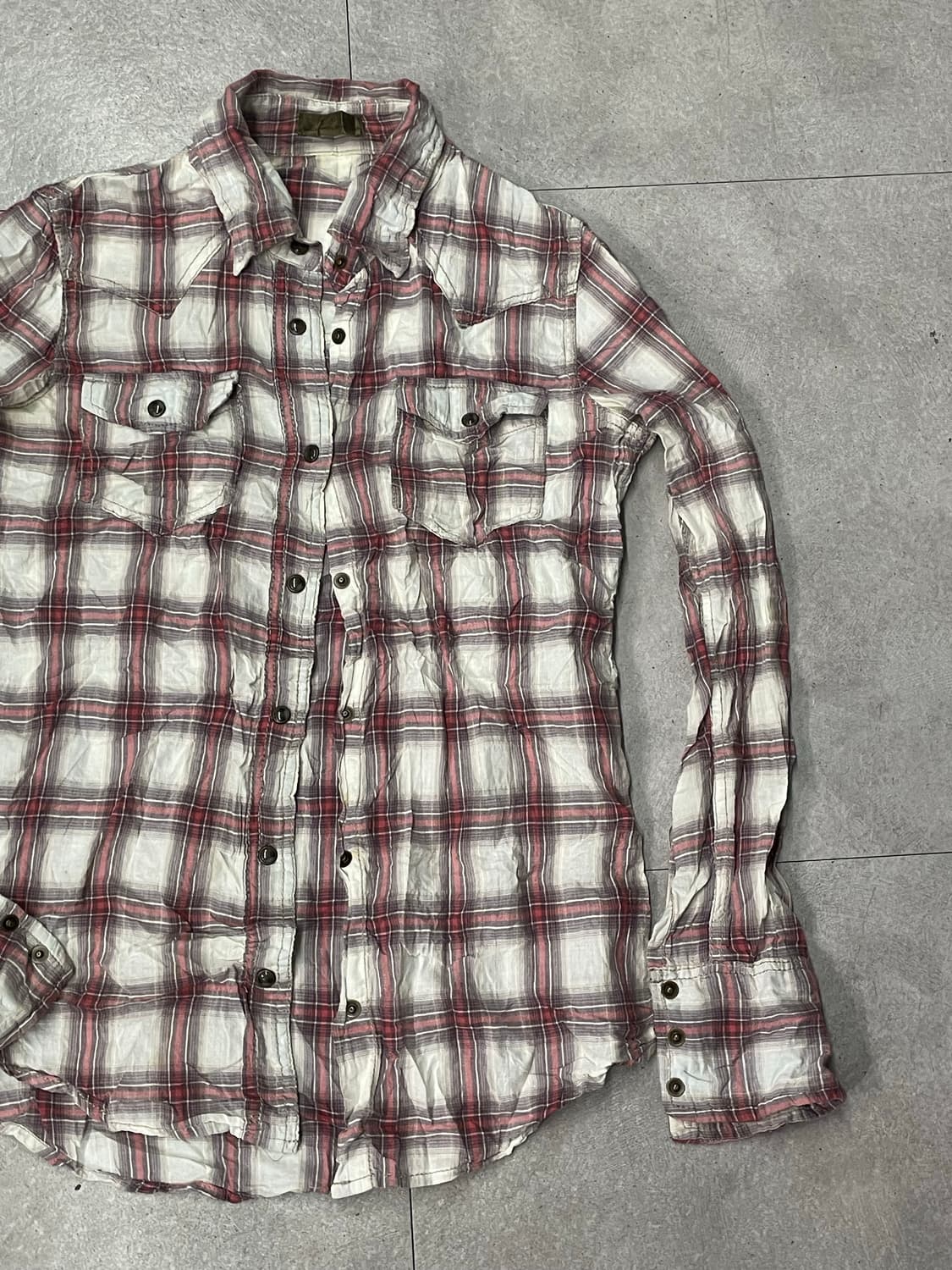 g.o.a 고아 엔틱 버튼 디테일 체크 셔츠 상품이미지3