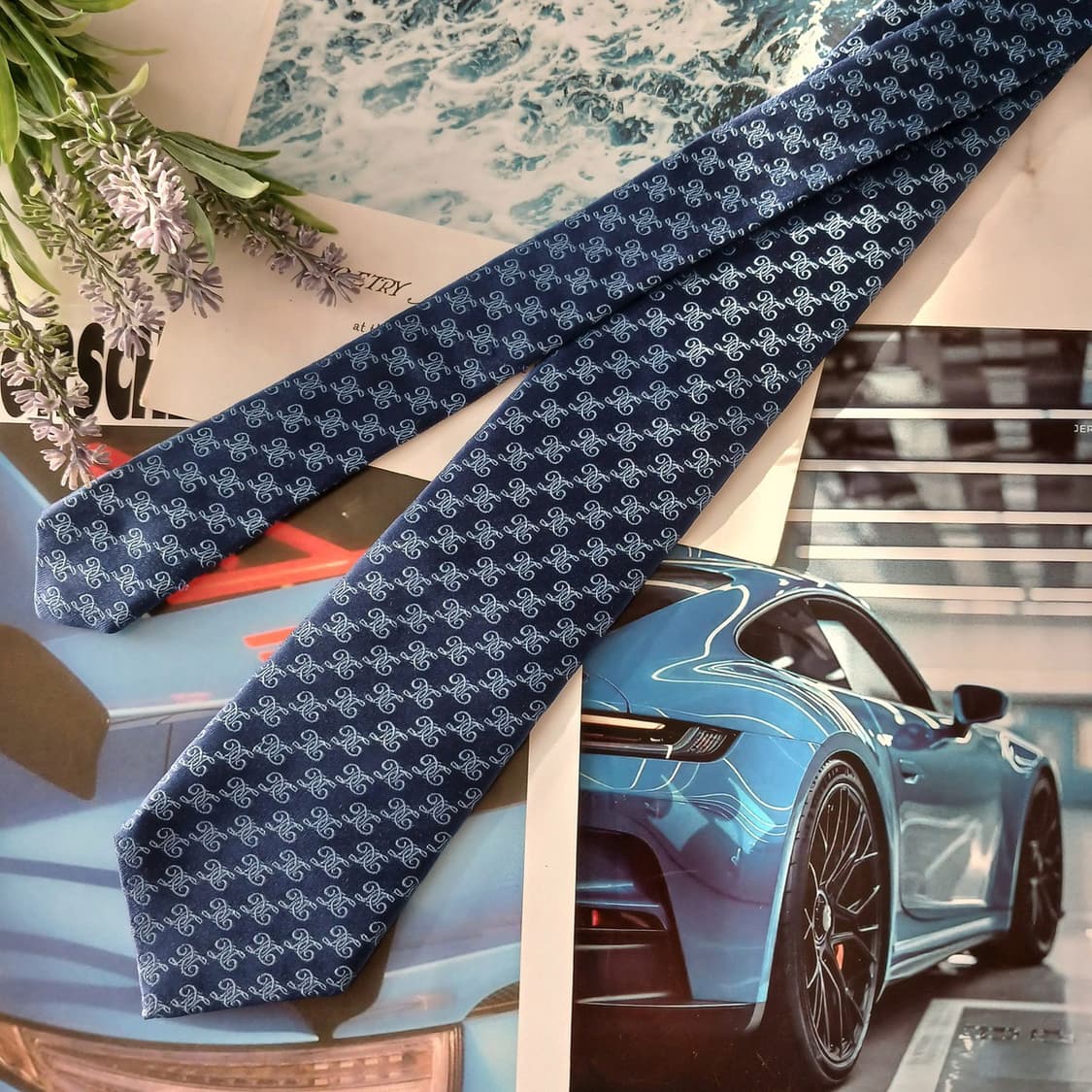 닥스 실크 블루 로고 패턴 넥타이 8.2cm A+등급 A19012
 상품이미지3