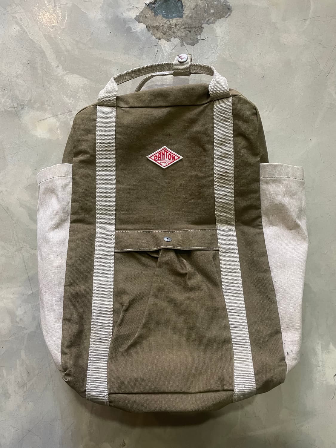 단톤 백팩 카키 브라운 상품이미지2