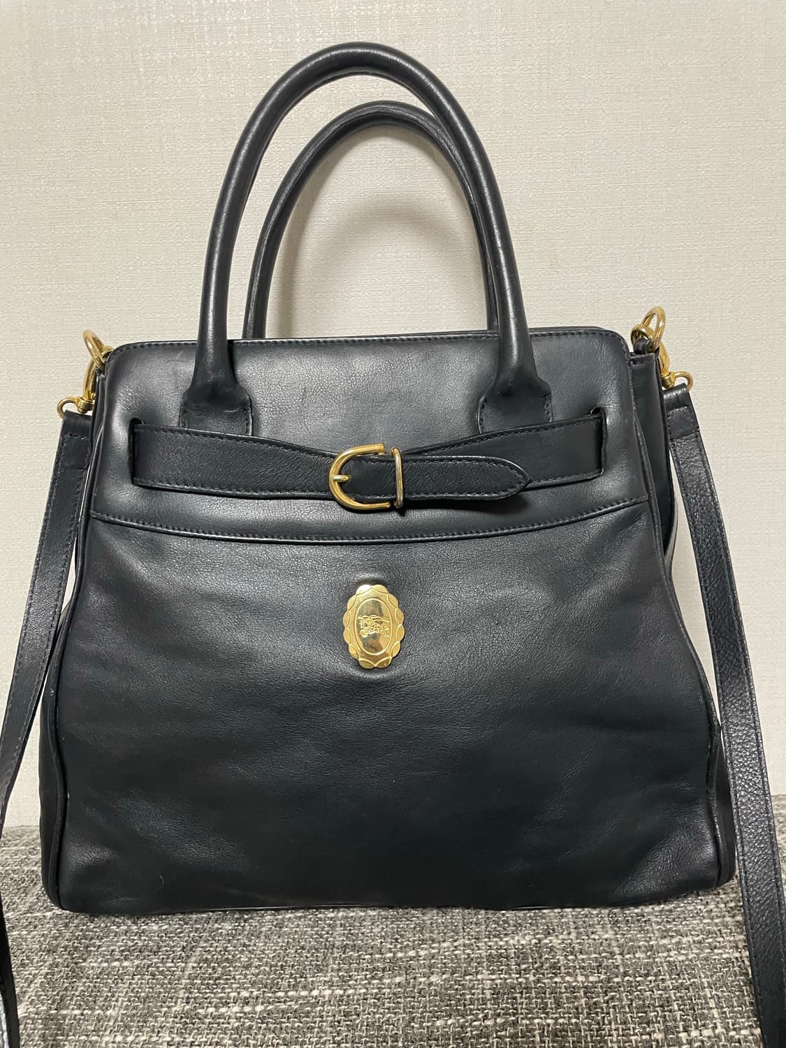 버버리 빈티지 블랙 가죽 토트백 겸 숄더백 정품 상품이미지2