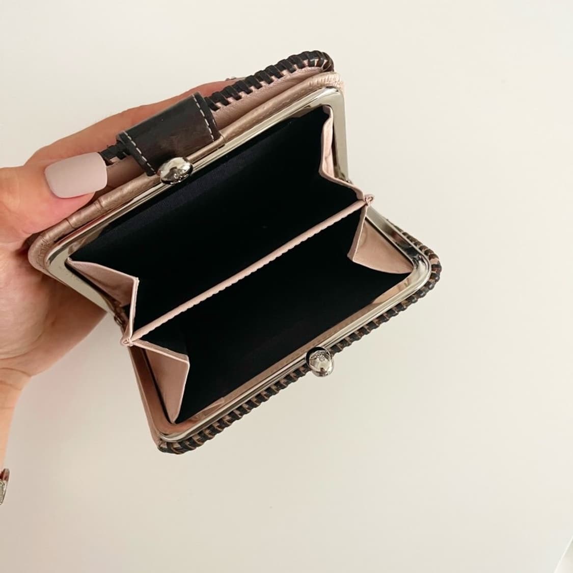 희귀) 비비안웨스트우드 어스 그린 앤티크 레더 지갑 상품이미지6