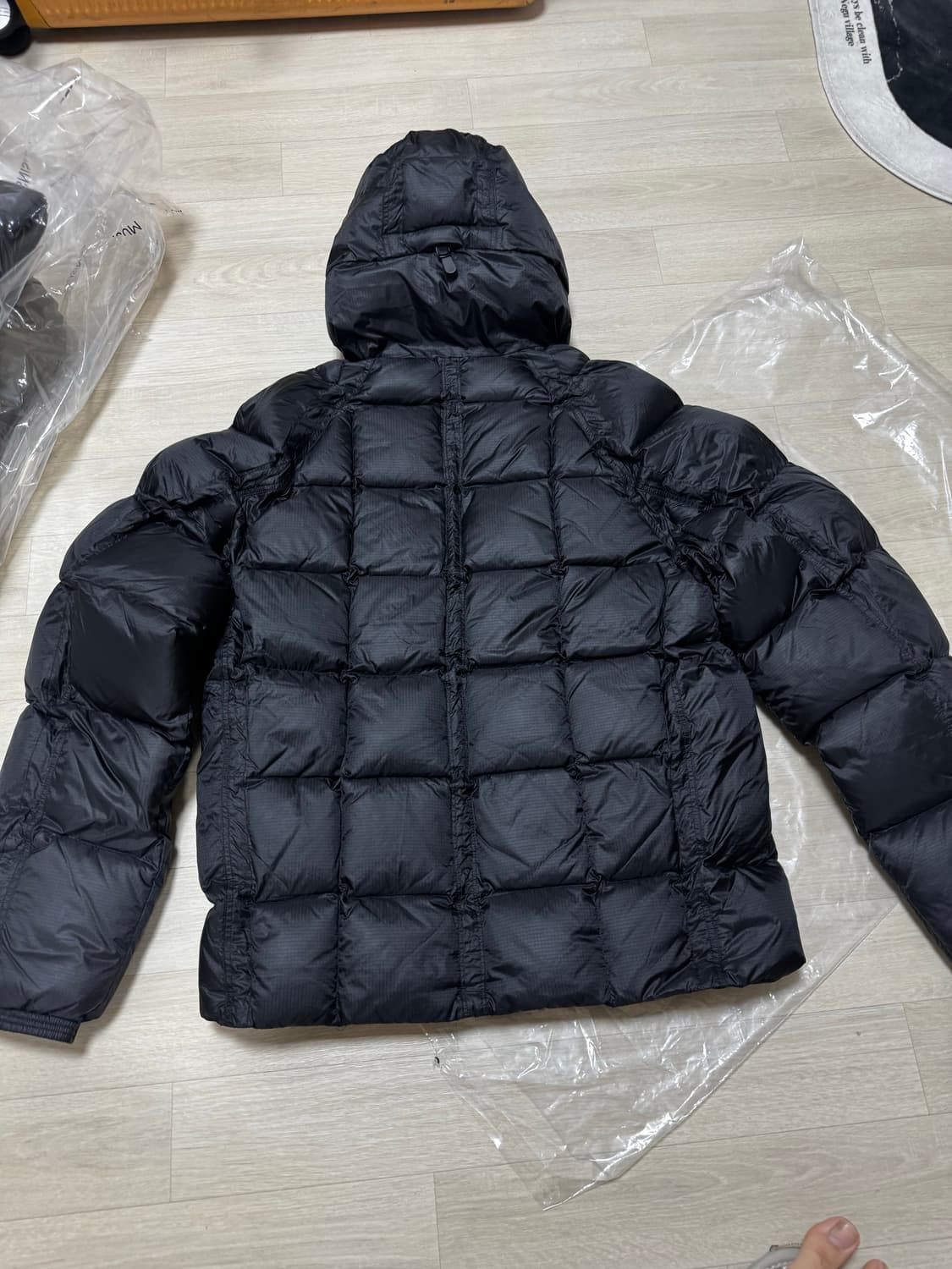 [M] 스키즘인듀싱 경량패딩 새상품 상품이미지3