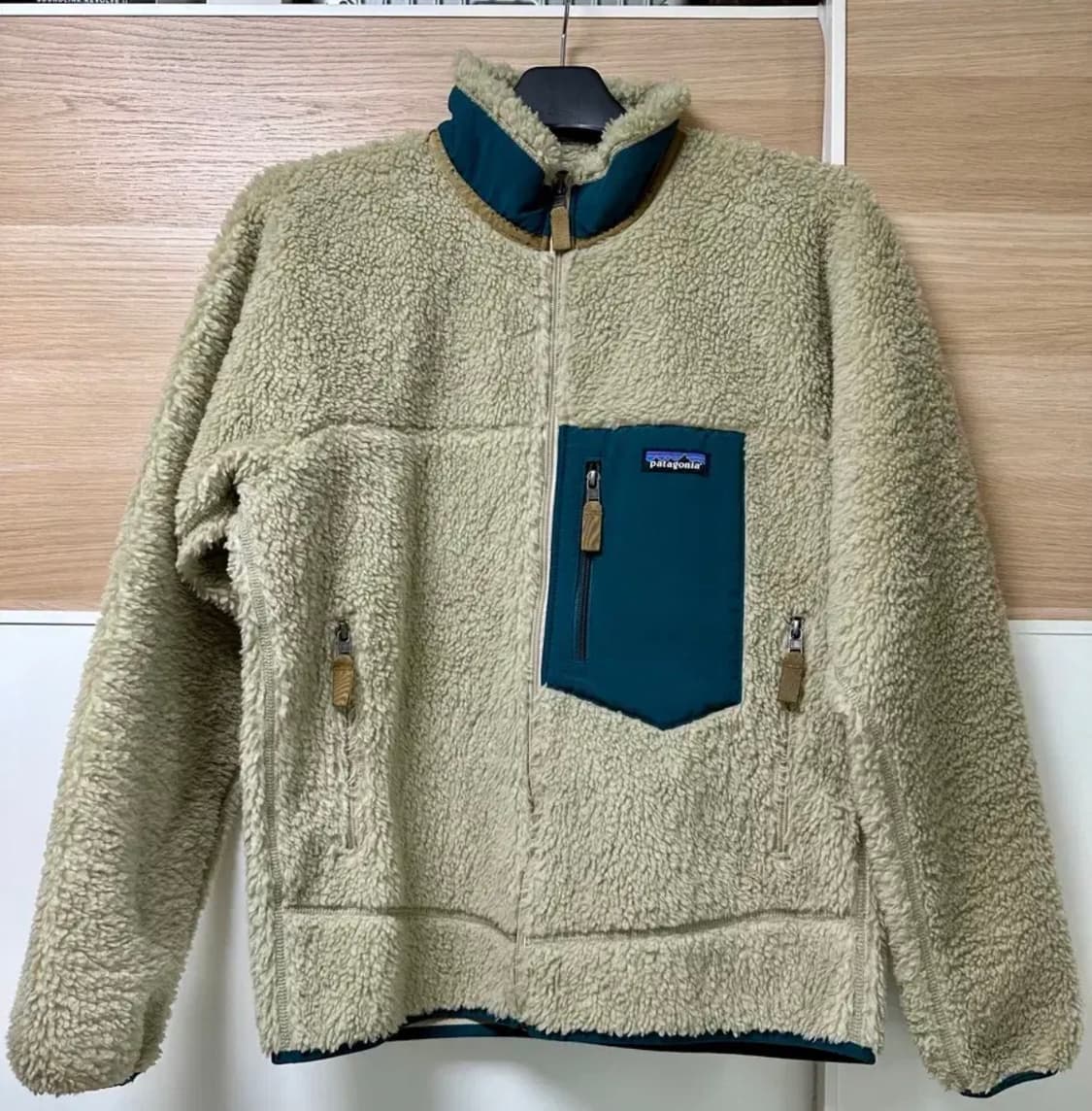 파타고니아 레트로x 펠리컨 M사이즈 상품이미지2