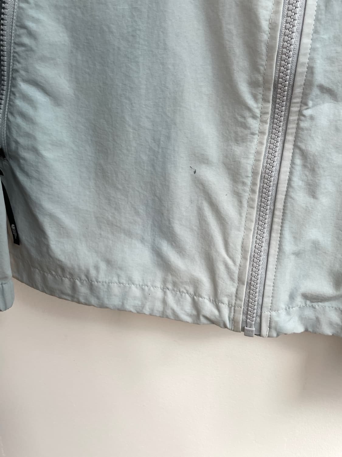 노스페이스 미드 로고 바람막이 상품이미지9