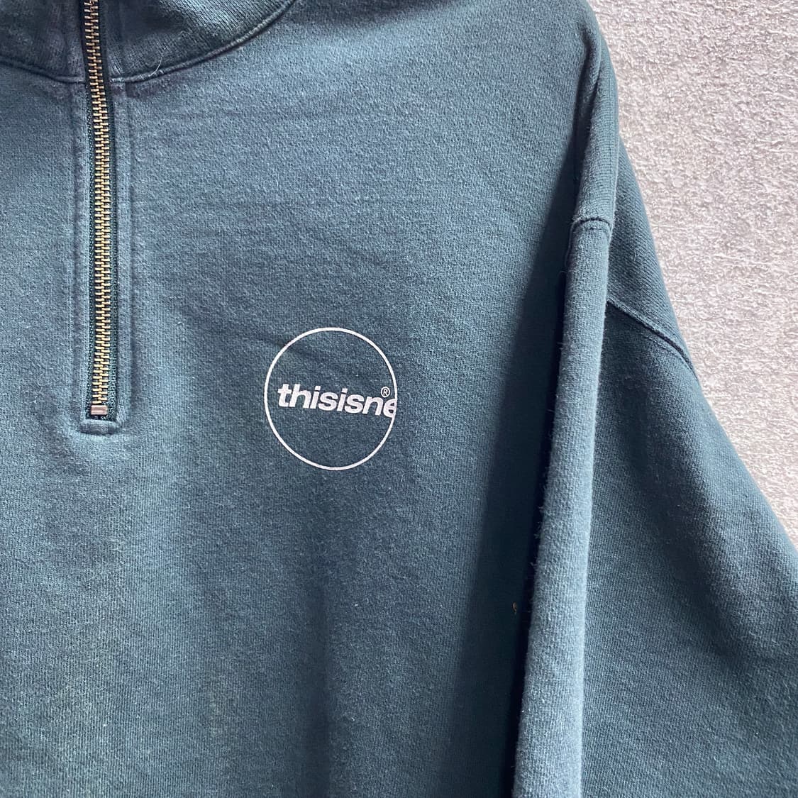 디스이즈네버댓 백로고 딥그린 반집업 맨투맨 B3557 상품이미지5