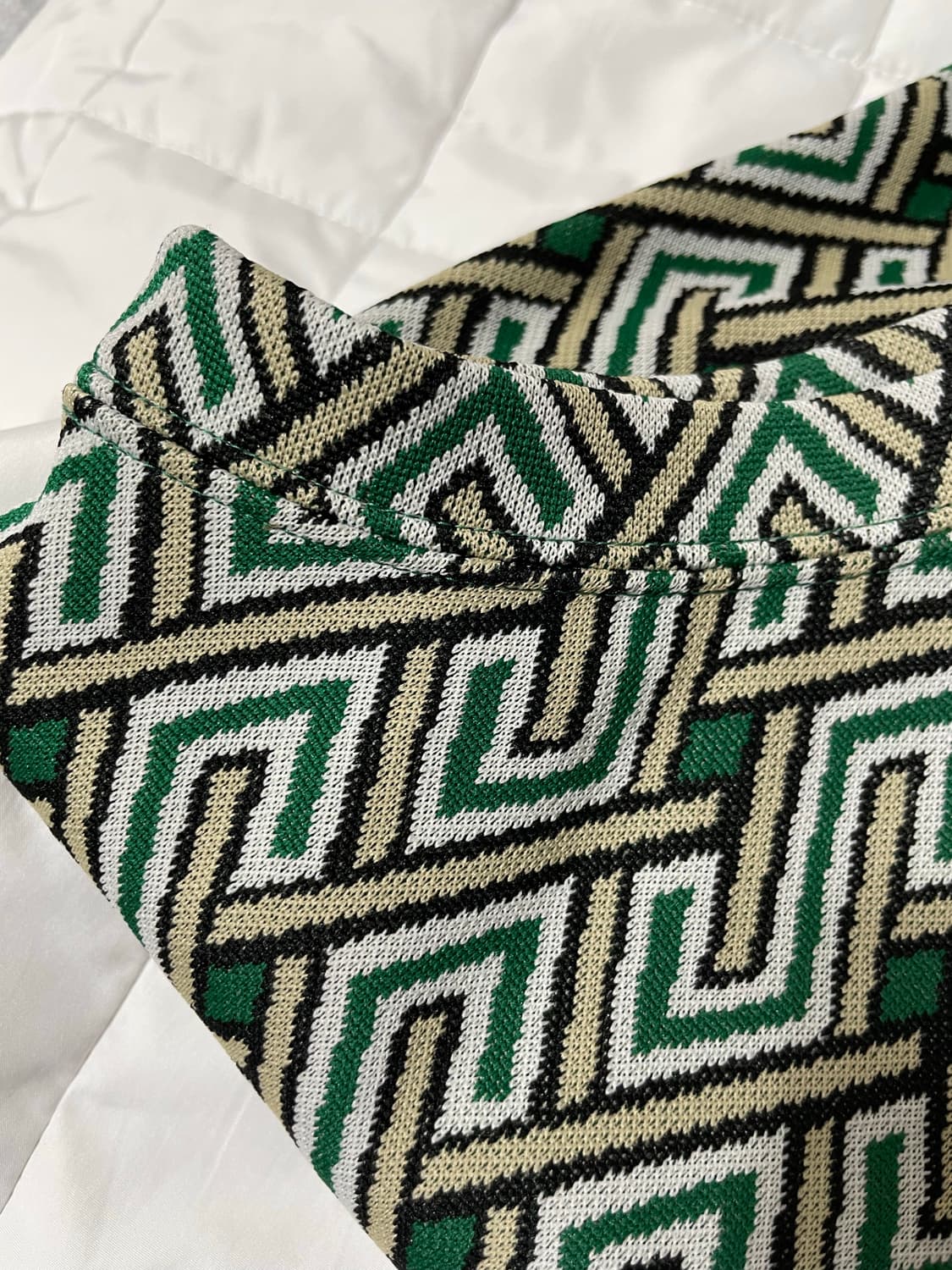 미스터젠틀맨 지오메트릭 베스트 상품이미지3