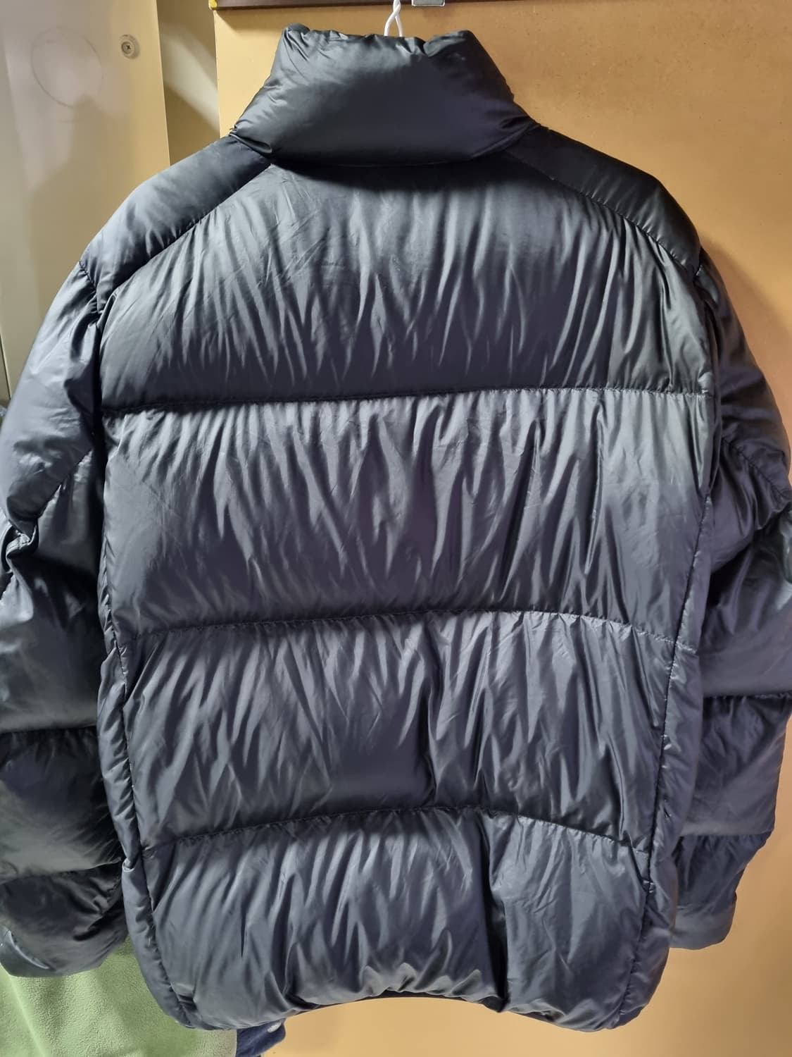 유니클로 울트라라이트 남성 숏패딩 상품이미지2