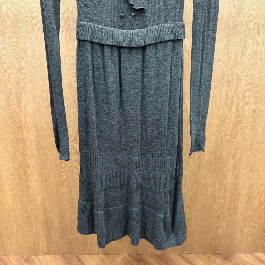 막스앤코 시스루 니트 롱 원피스 허리 밴드 디테일 루즈핏 차콜 그레이 상품이미지5