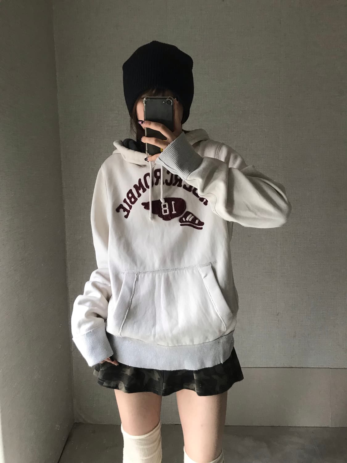 아베크롬비 아이보리 로고 후드티 상품이미지1