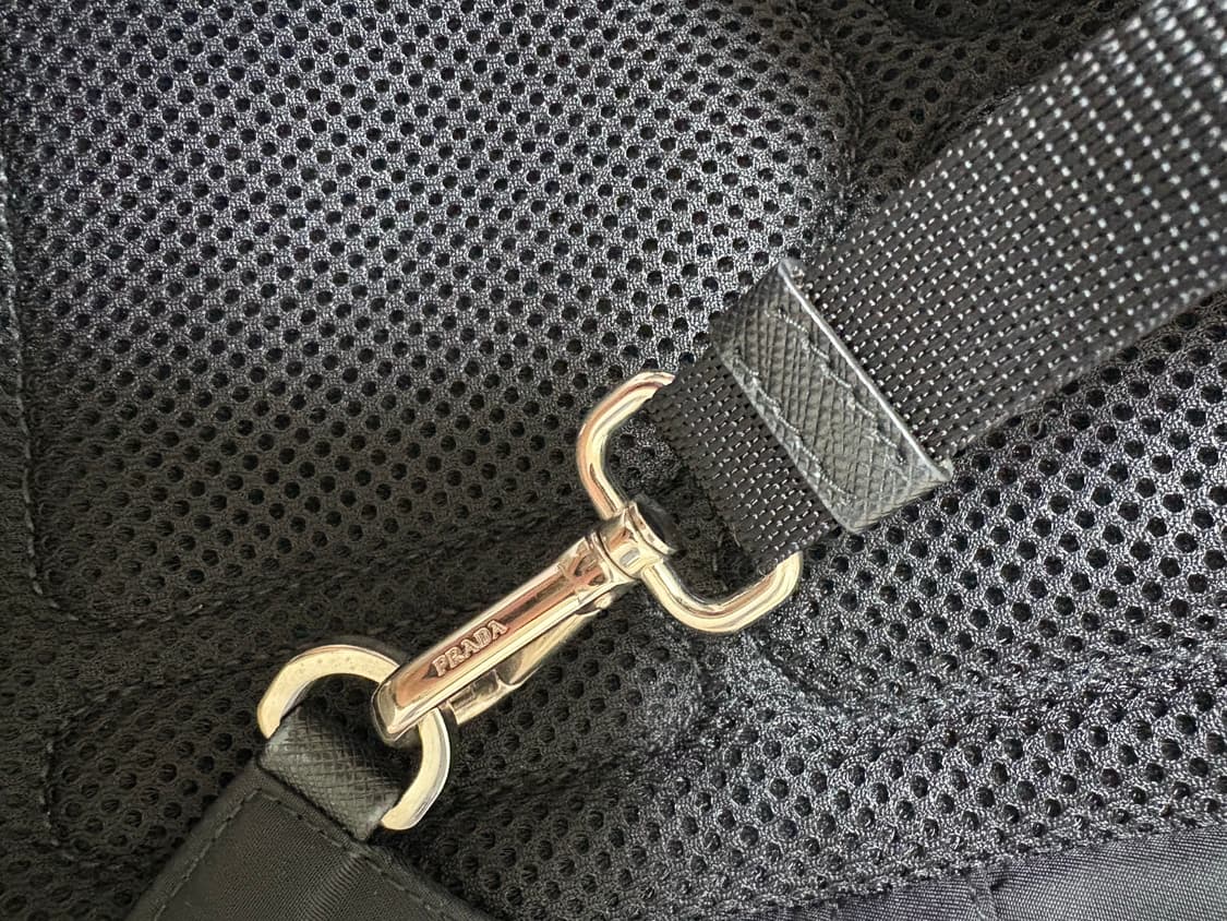  프라다 원숄더 백팩 블랙 1BZ026 상품이미지6