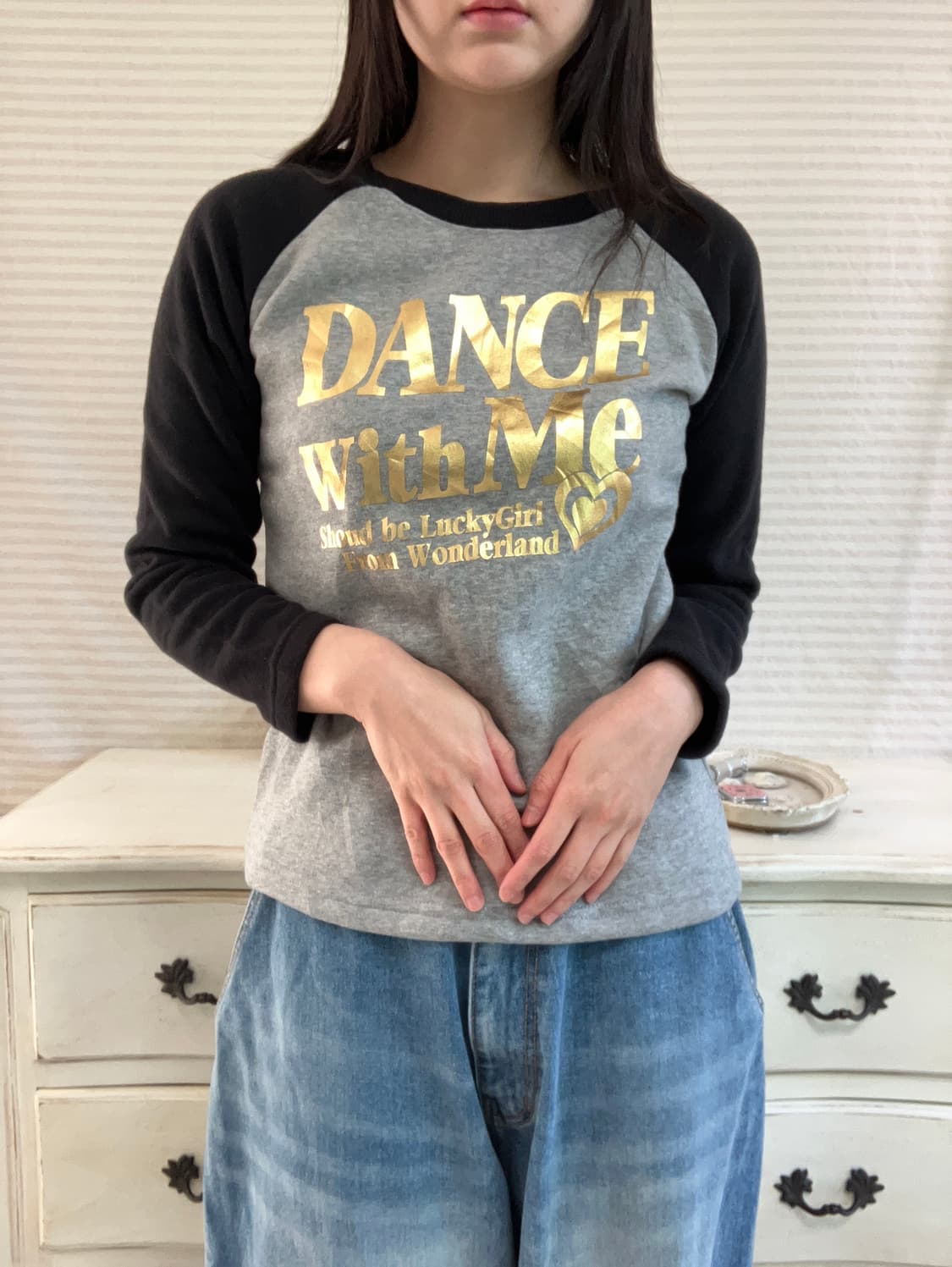 빈티지 블랙 그레이 배색 골드 레터링 맨투맨 y2k 스트릿 갸루 펑키 일 상품이미지1