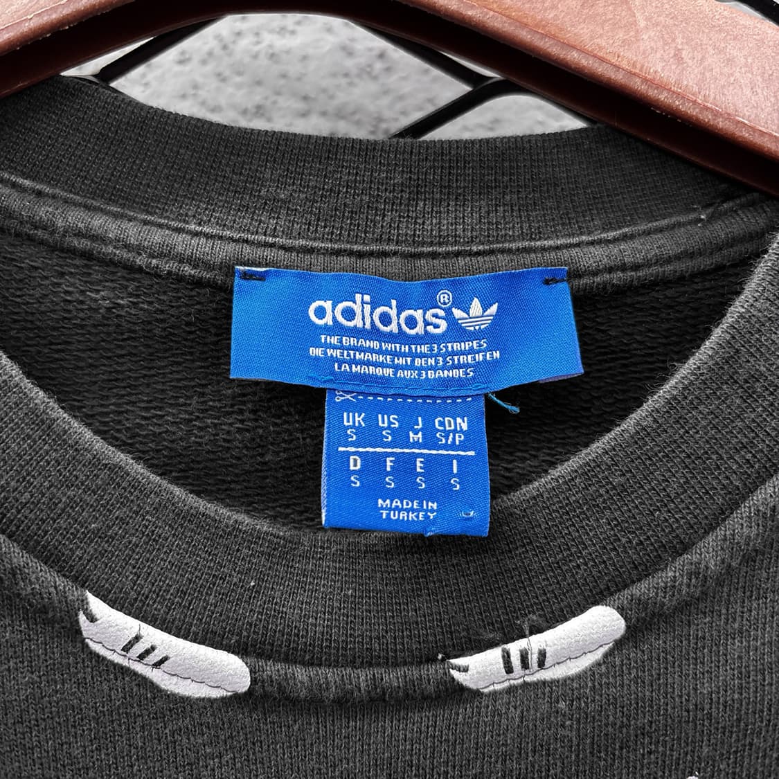 아디다스 슈퍼스타 아트그래픽 스웻셔츠 로고프린팅 디테일 블랙 상품이미지7