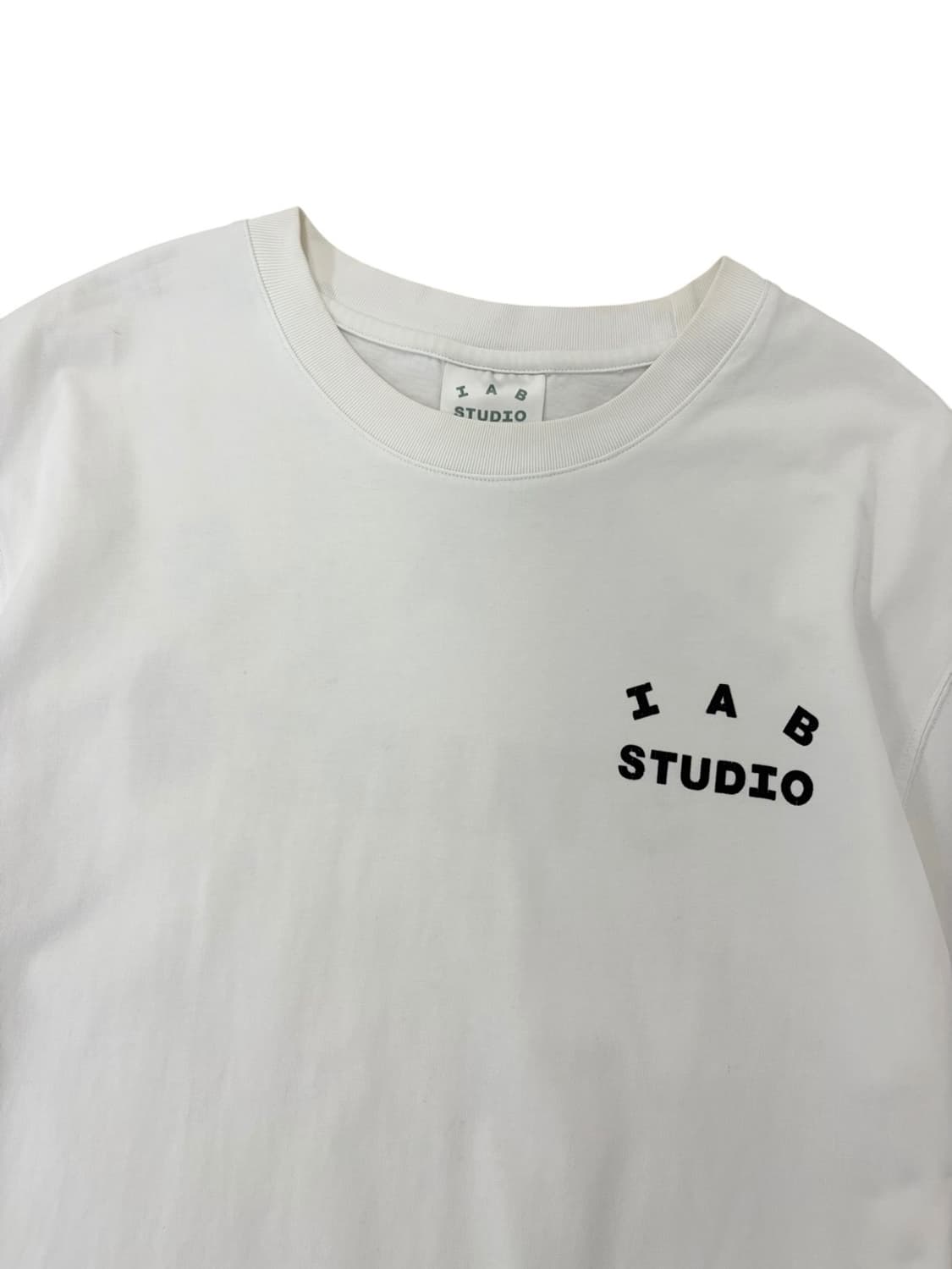 아이앱스튜디오 반팔 화이트 (L) 상품이미지2