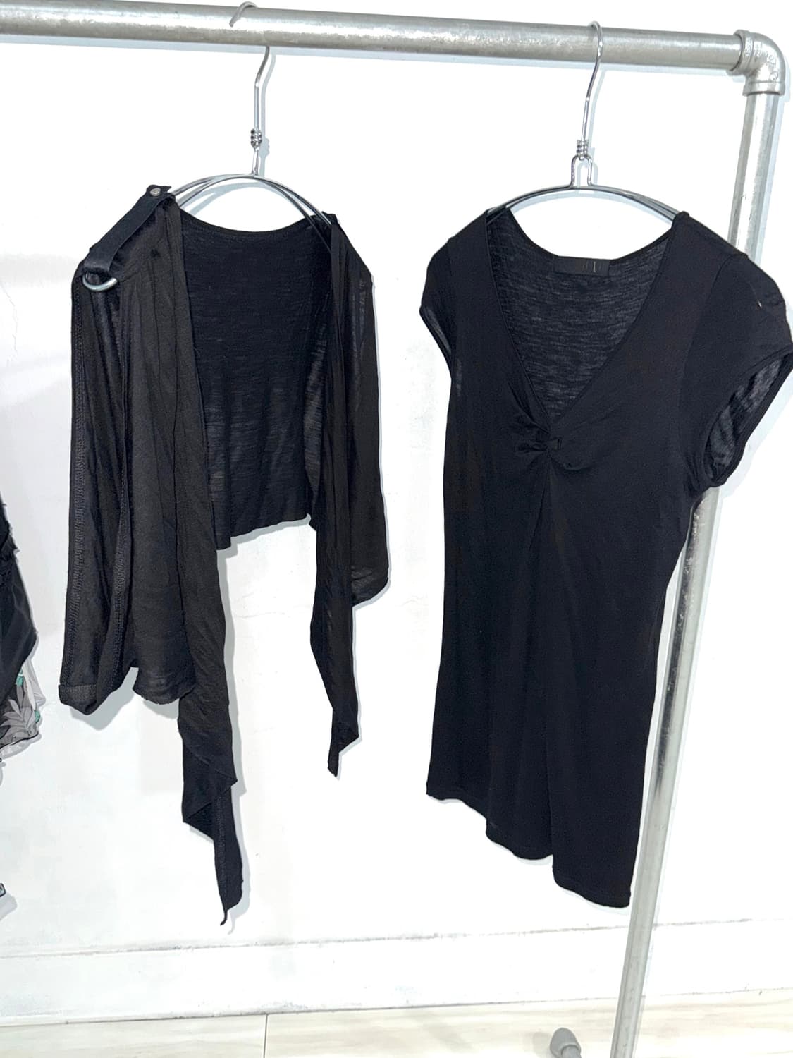 Black Cardigan+ Short Top 상품이미지1