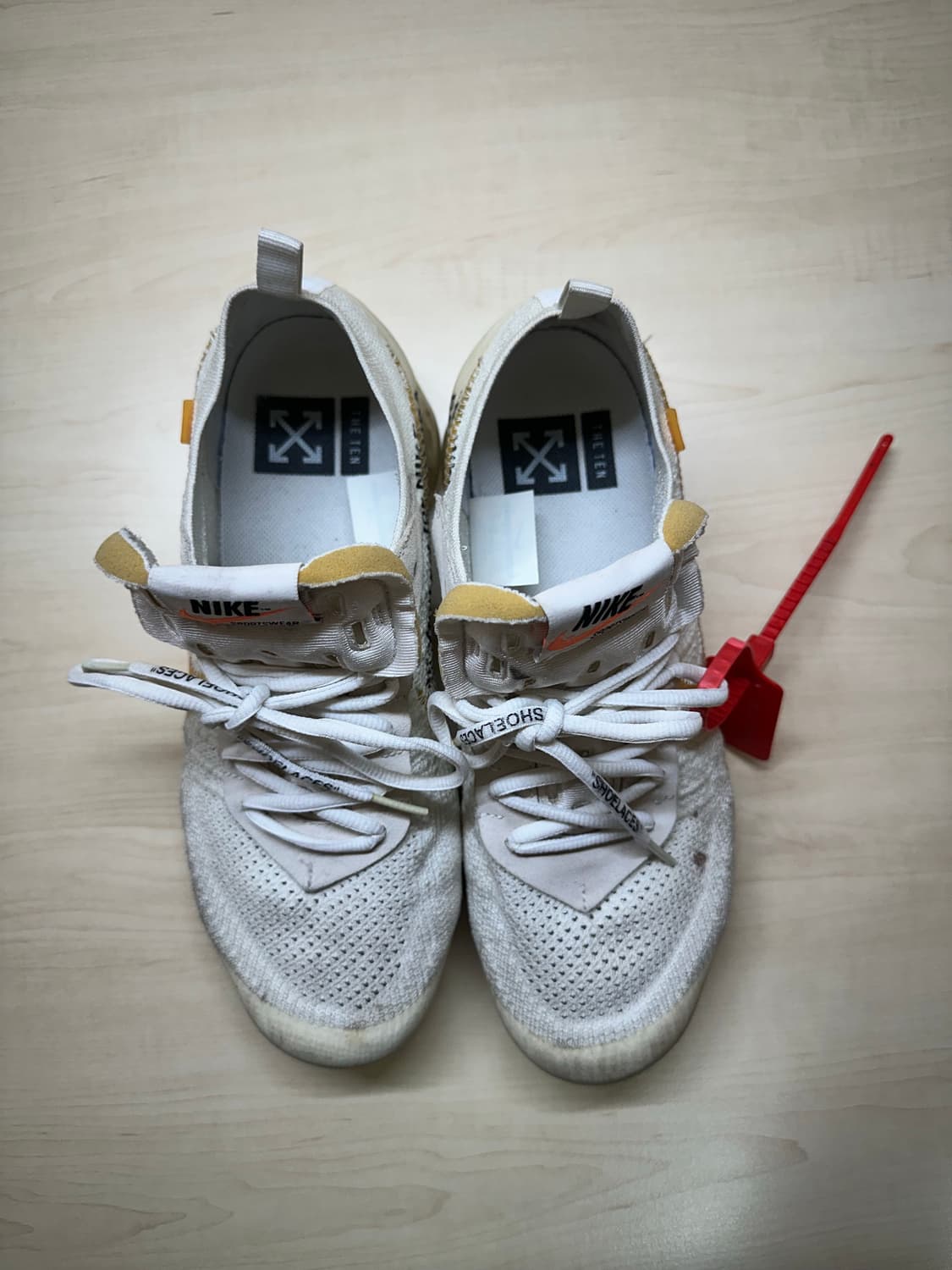 오프화이트 나이키 베이퍼맥스 상품이미지2