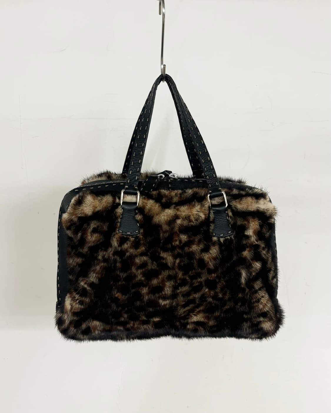 펜디 레오파드 퍼 토트백 상품이미지2