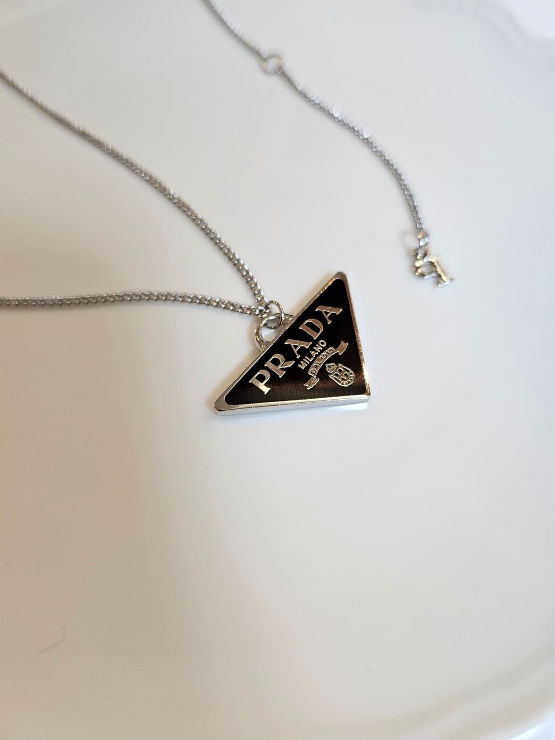 프라다 업사이클링 체인 목걸이 블랙 상품이미지1