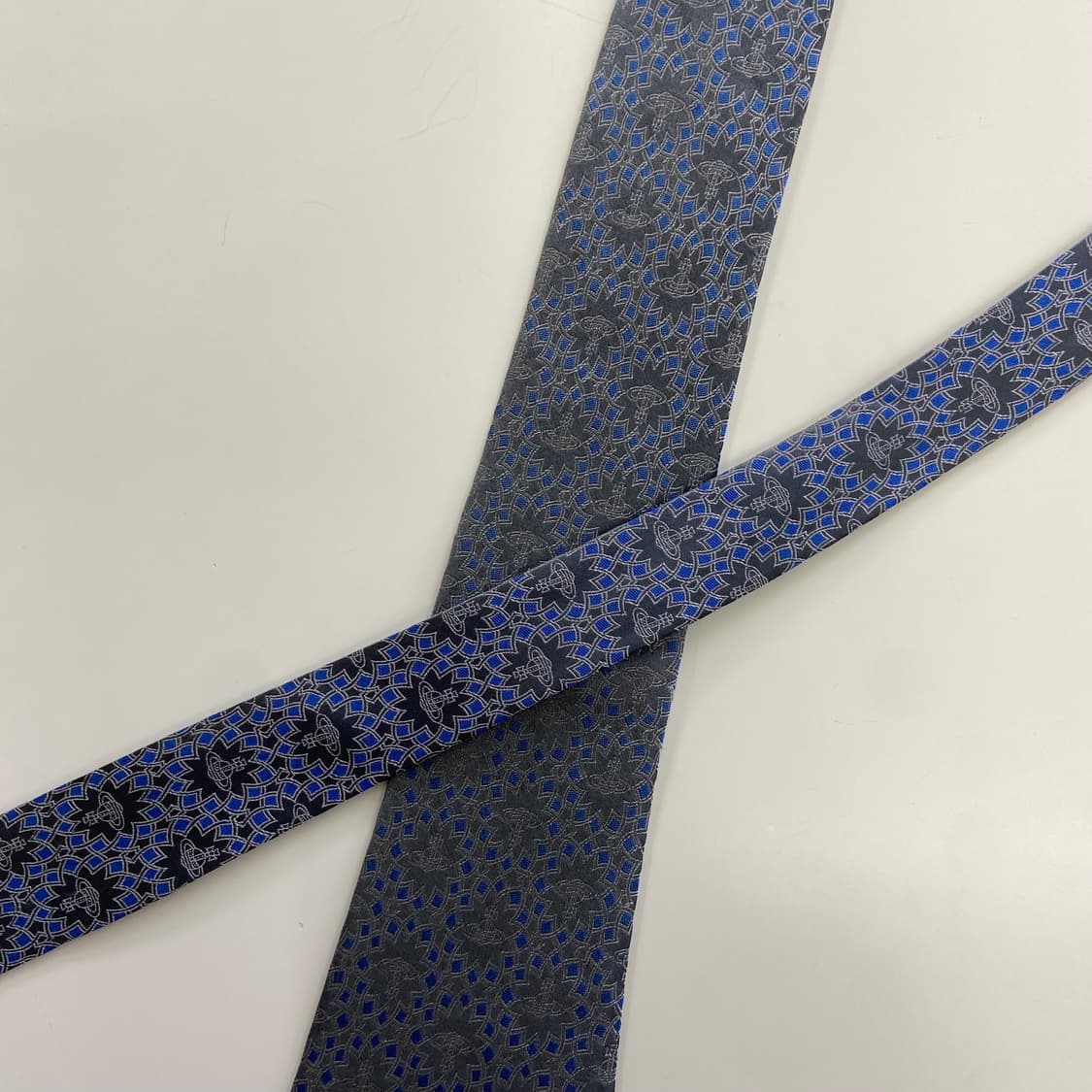 비비안웨스트우드 모노그램 정품 명품 넥타이(Vivienne) 상품이미지4