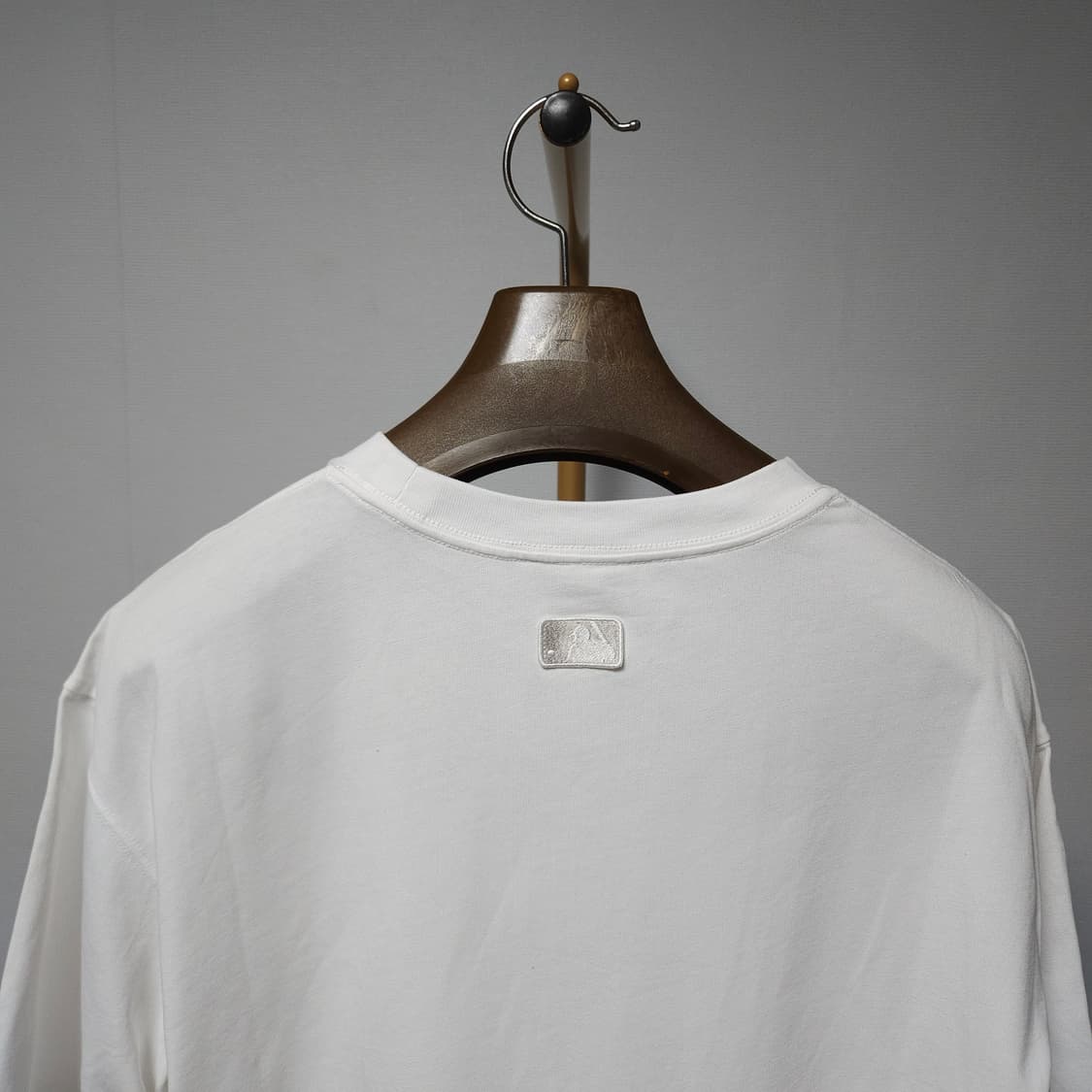 L ) MLB 하트 스몰로고 오버핏 반팔티 상품이미지4