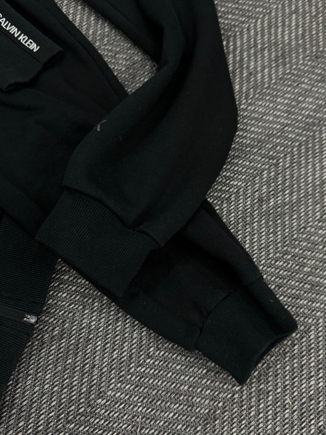 캘빈클라인 CK 블랙 후드집업 트레이닝복 셋업 상품이미지6