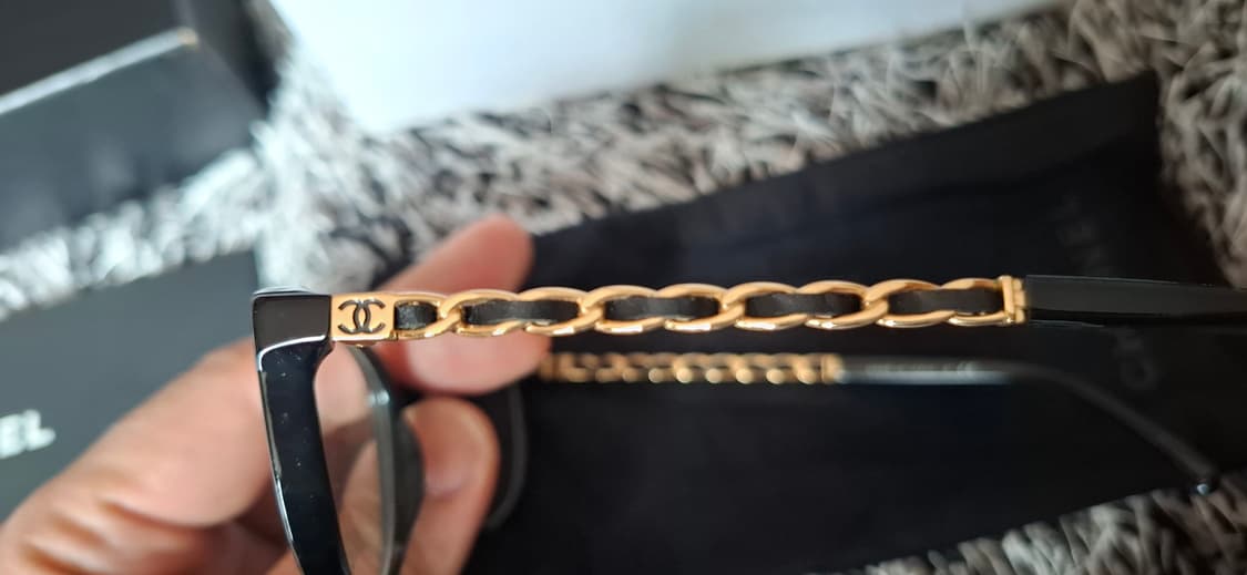 샤넬 안경테 블랙 금장 체인 안경테 상품이미지4