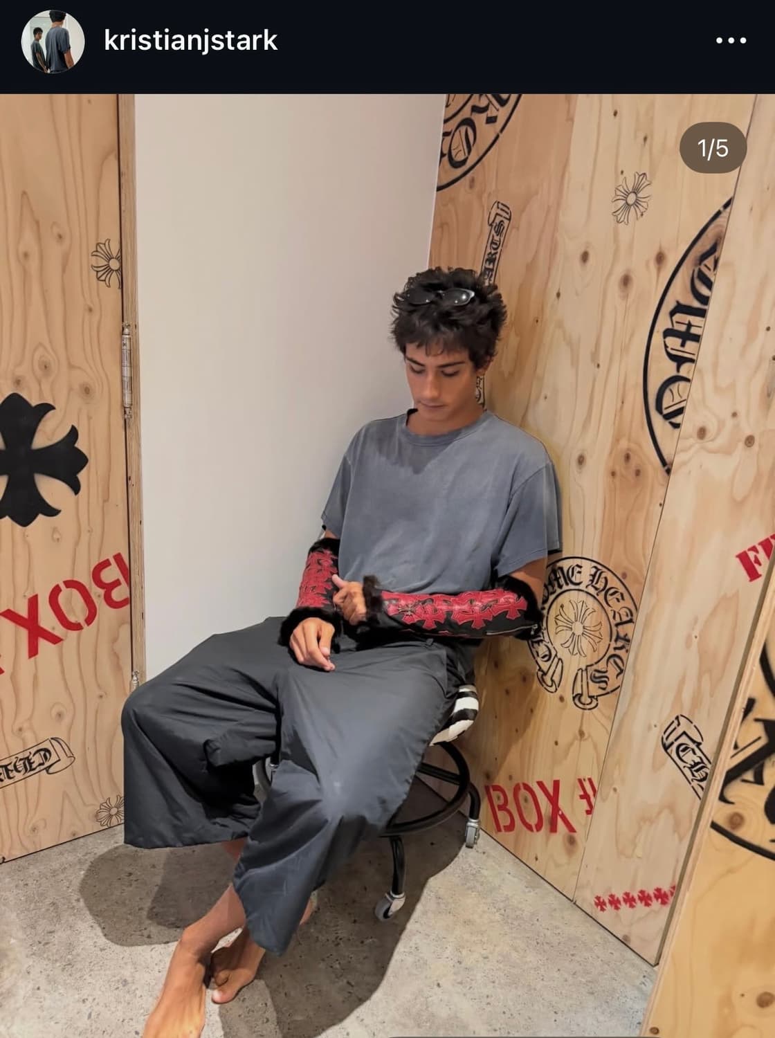 akimbo club 선페이드 티 블랙 상품이미지2