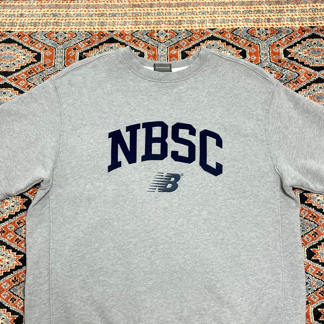 뉴발란스 프린팅 그레이 반팔 맨투맨 남성M 상품이미지2