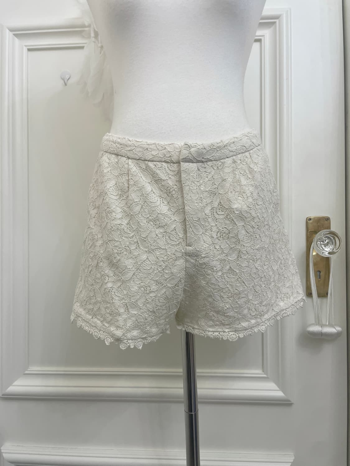 ivory lace pleats short pants(size-M) 상품이미지5