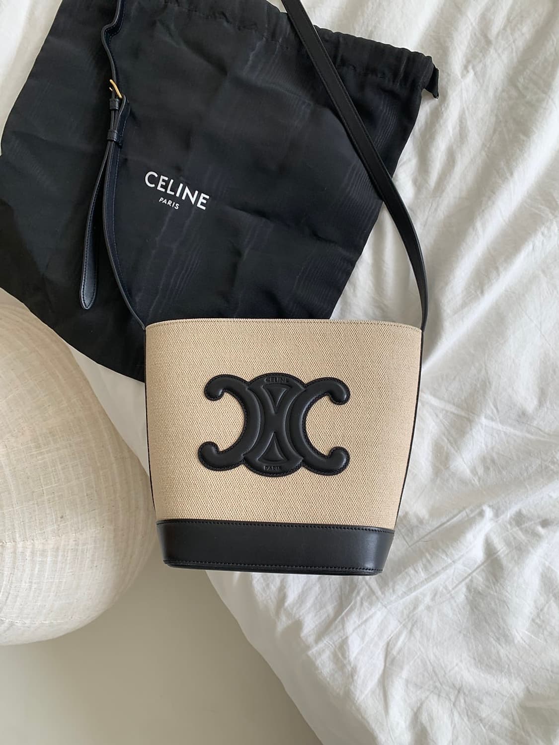 셀린느 트리오페 버킷백 상품이미지3