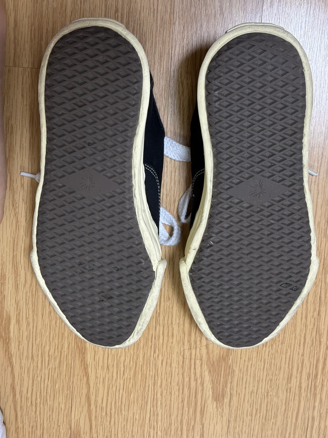 미하라야스히로 베이커 OG 스니커즈 43 상품이미지3