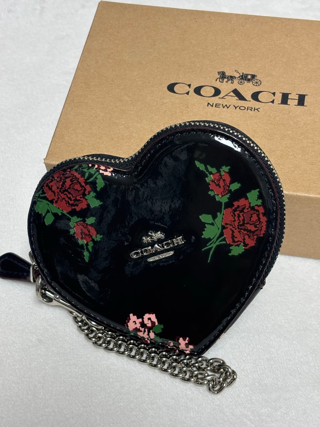 코치 하트 코인 지갑 상품이미지1