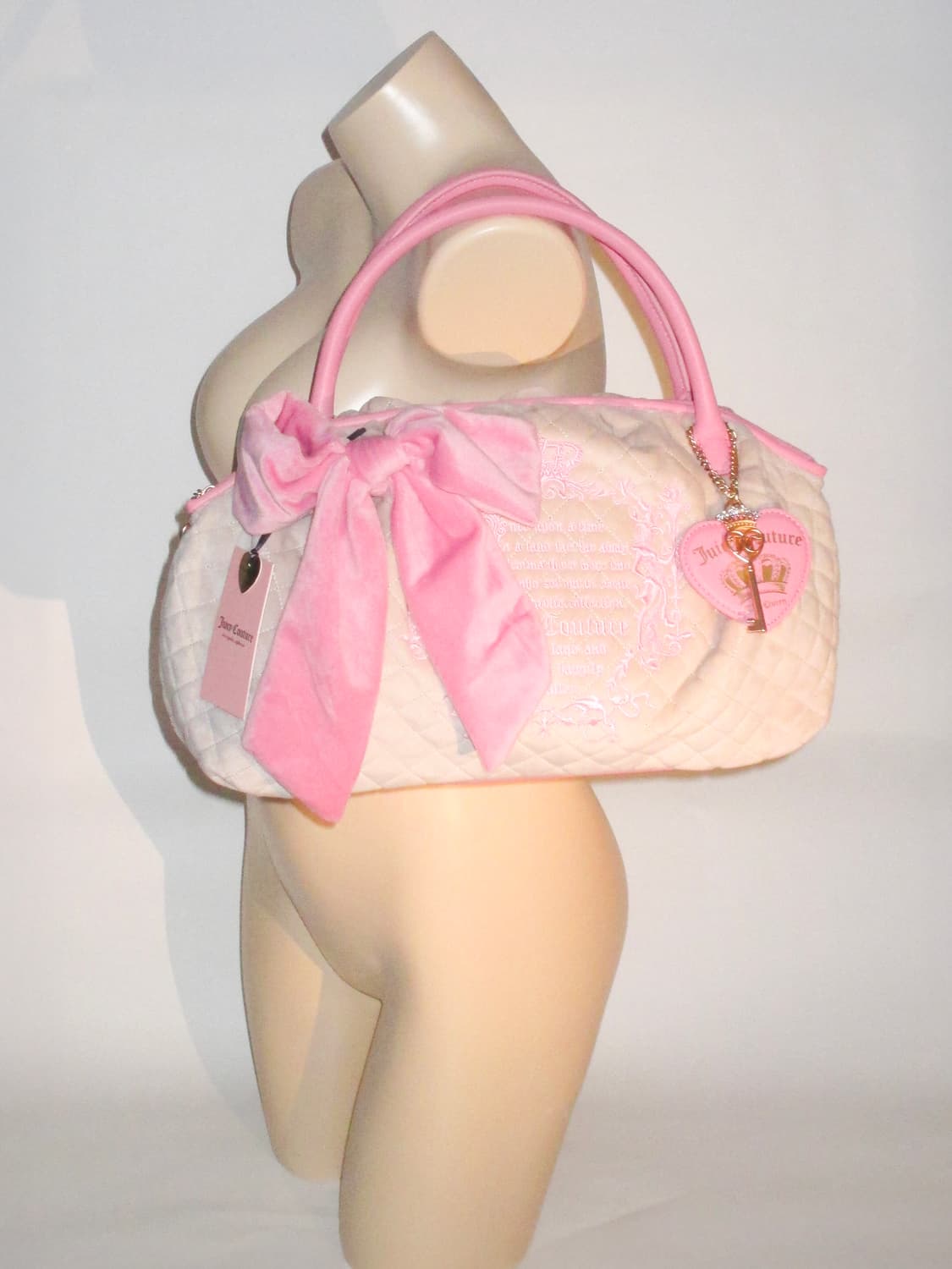 쥬시 꾸뛰르 발레백 스타일 퀼팅 벨로아 숄더백 핑크 상품이미지1