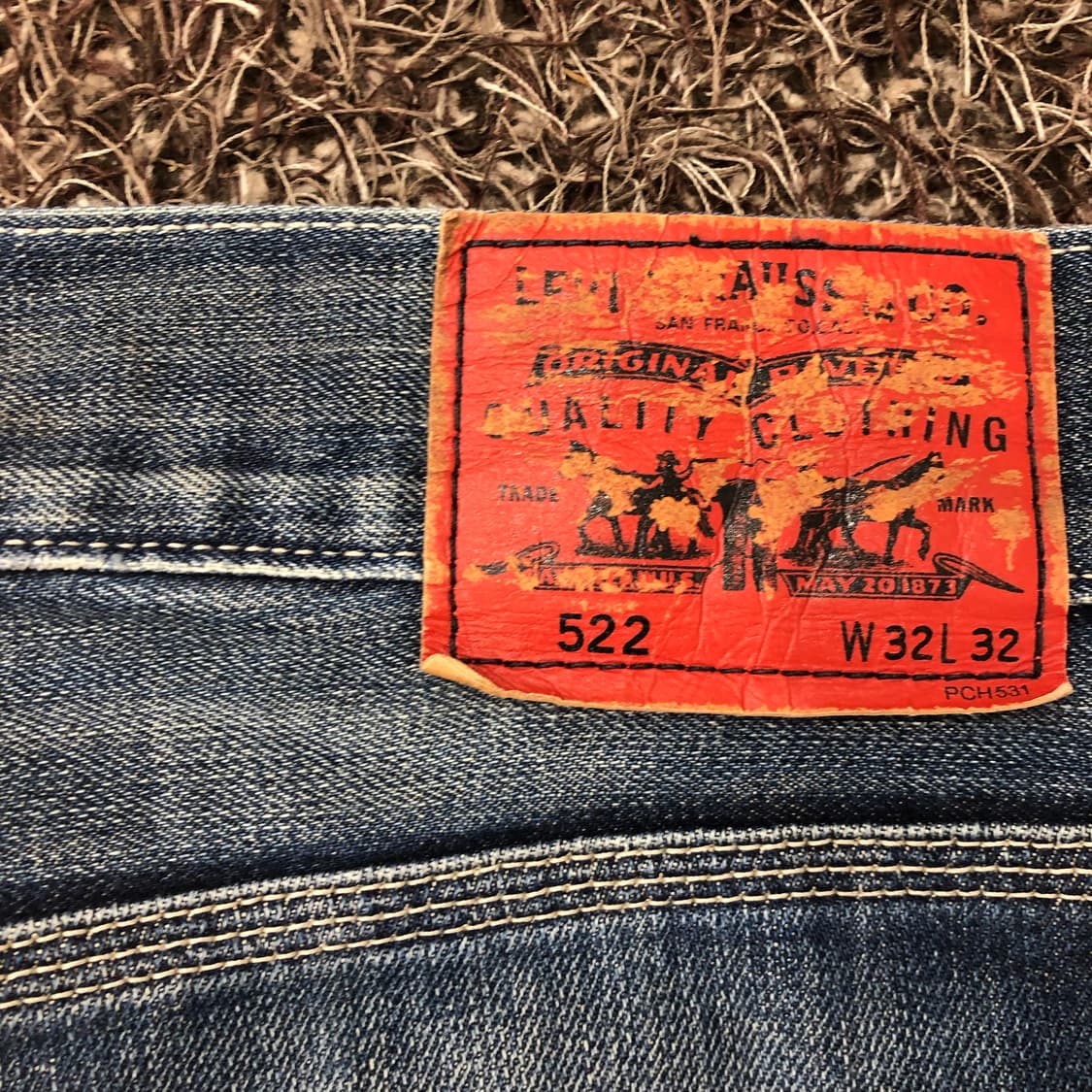 32 리바이스 522 슬림 스트레이트 워싱 데님  상품이미지3