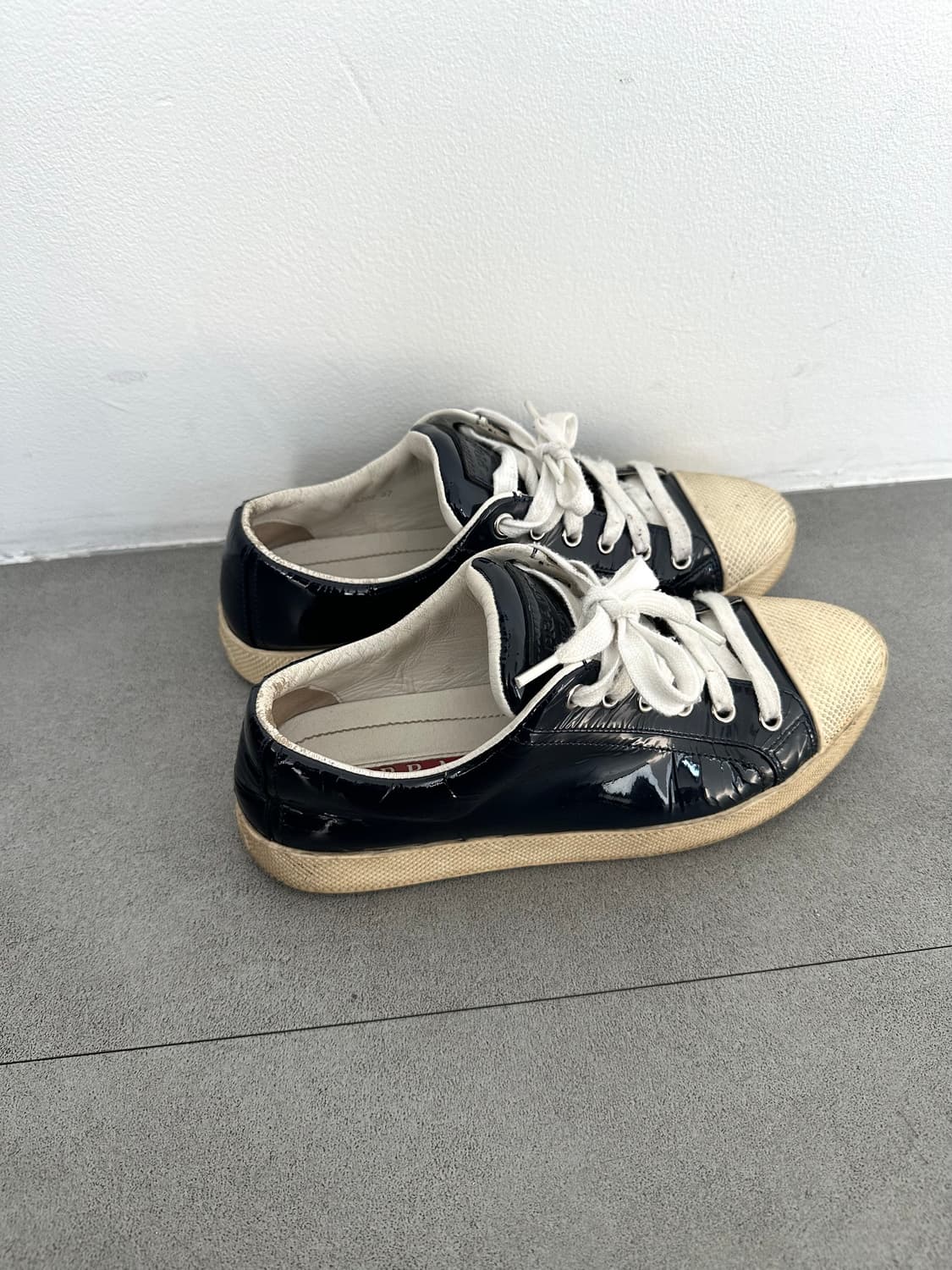 프라다 스포츠 2000s 페이던트 블루 스니커즈 상품이미지3