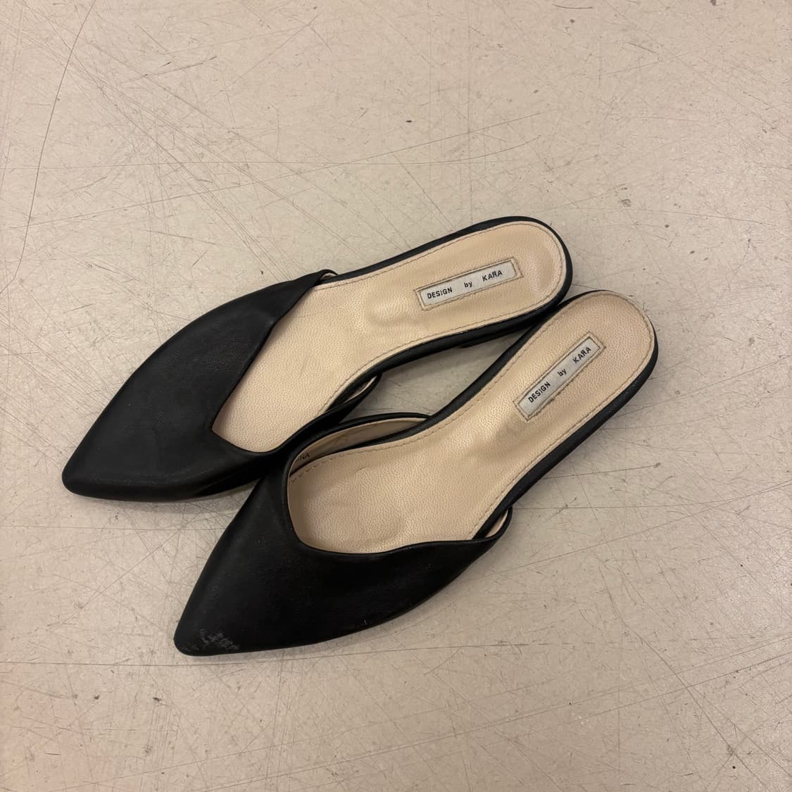 빈티지 블랙 뾰족 슬로퍼 상품이미지1