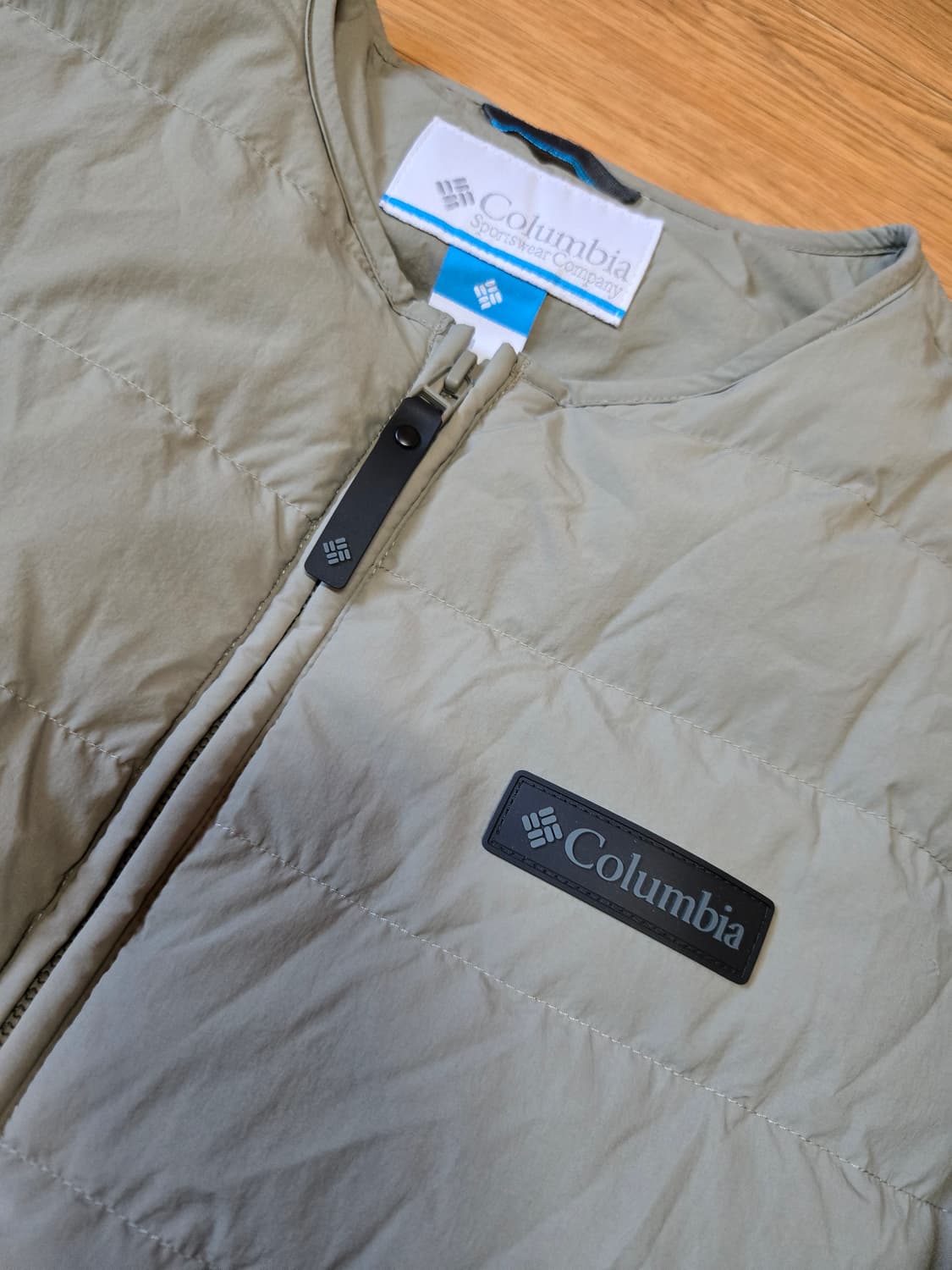 콜롬비아 남성 구스다운 경량패딩 상품이미지2