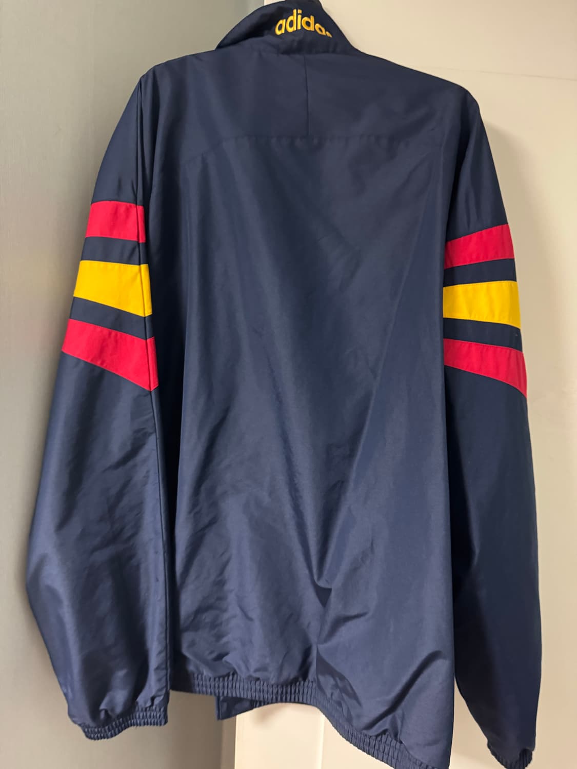 Adidas Spain Retro Jersey 상품이미지3