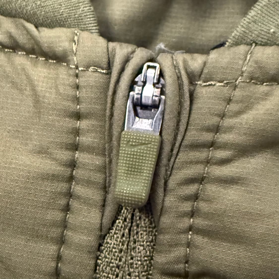 [정품/L] 나이키 카키색 퀼팅 봄버 자켓 b16 상품이미지7