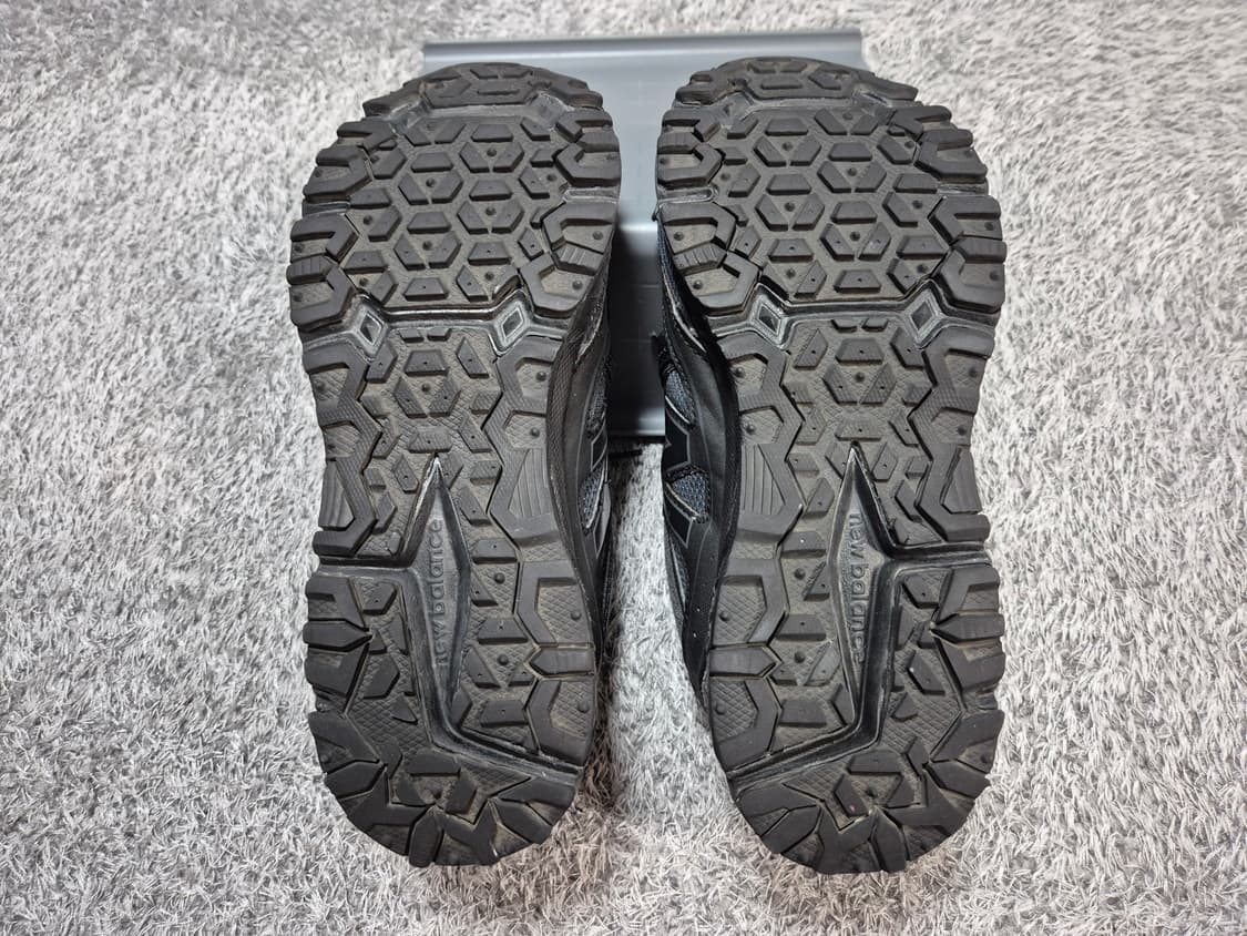 뉴발란스 410v5 트리플블랙 265 상품이미지10