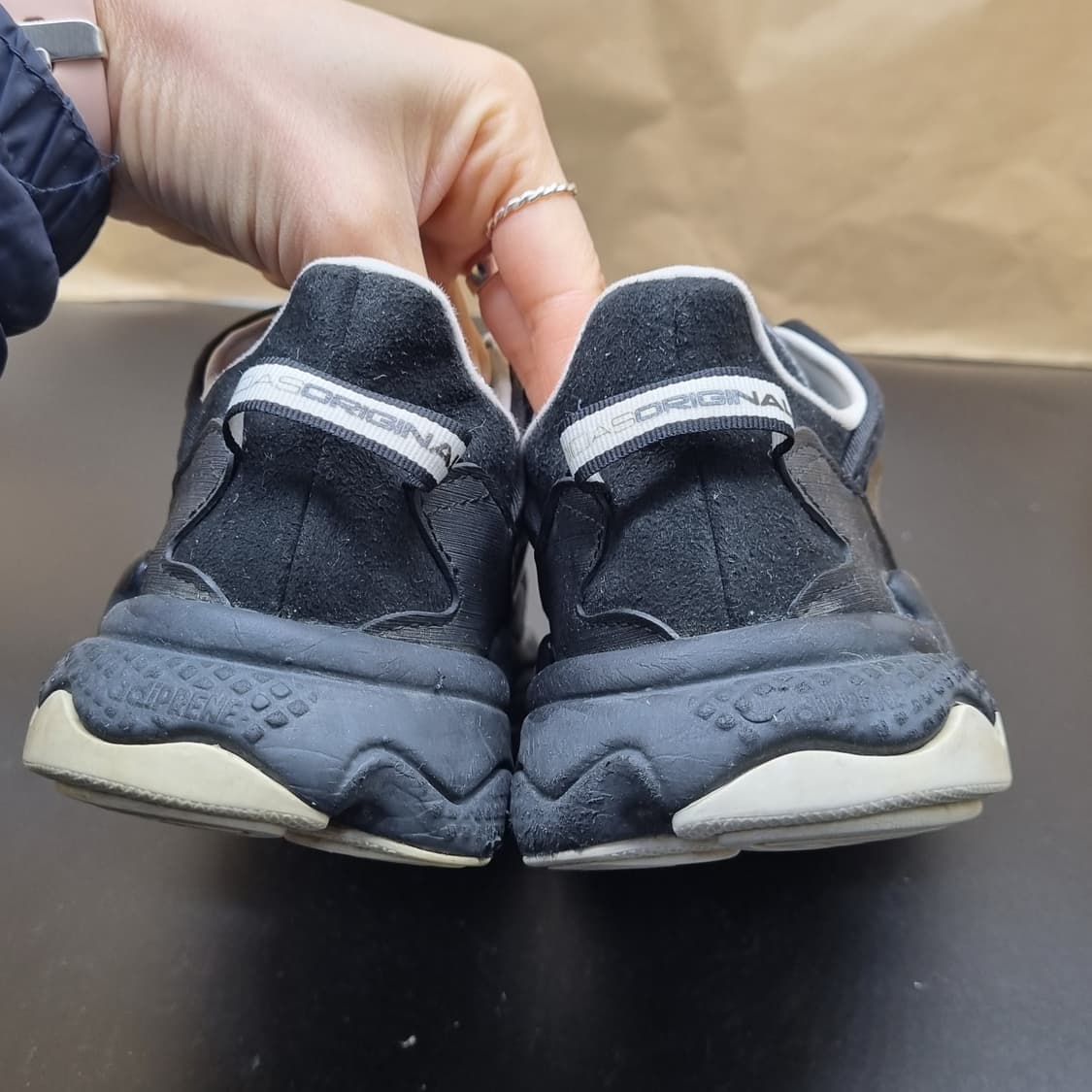 아디다스 오즈위고 클로즈드 여성운동화230  상품이미지4