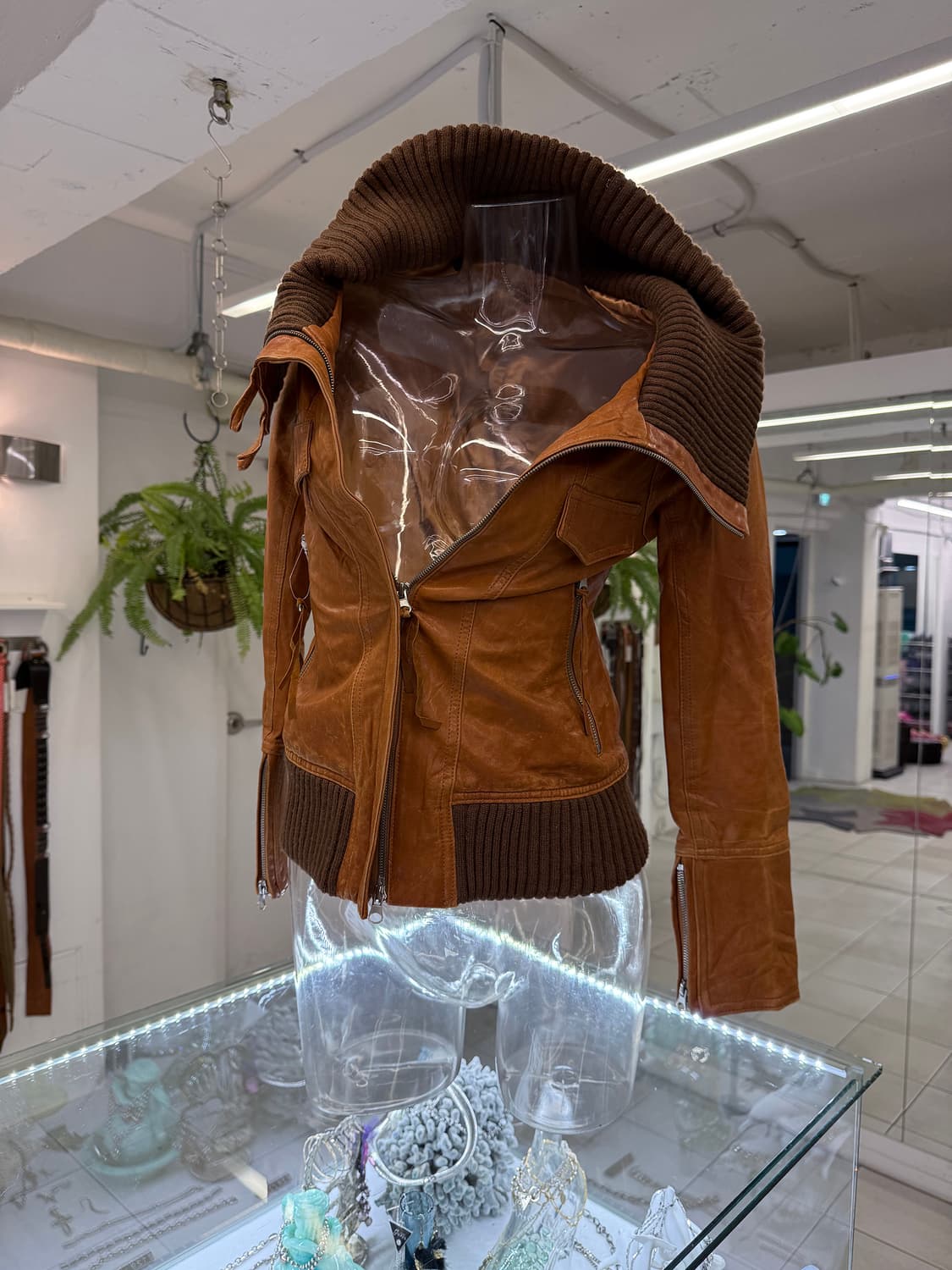 bold knit cuff leather jacket 상품이미지1