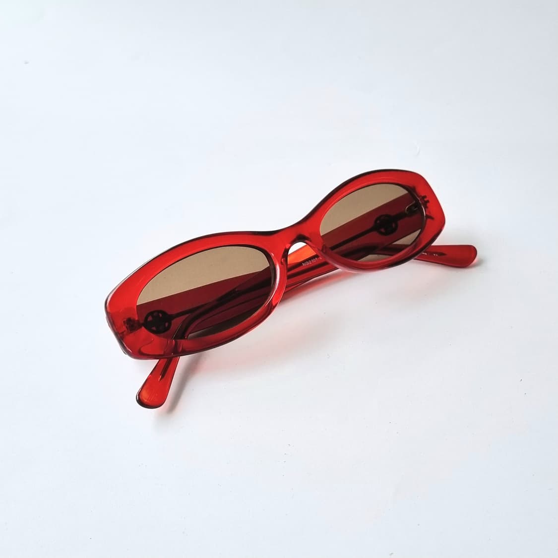 데드스탁 오벌 쉐입 레드 아세테이트 선글라스 상품이미지8