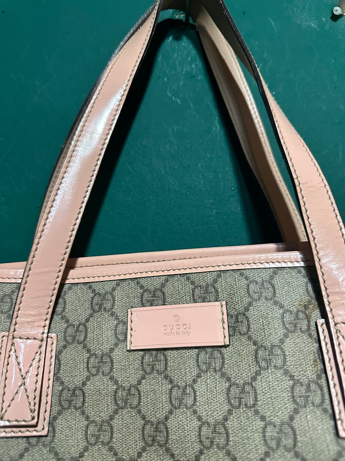 구찌 GG로고 쇼퍼백 딸기우유  상품이미지2