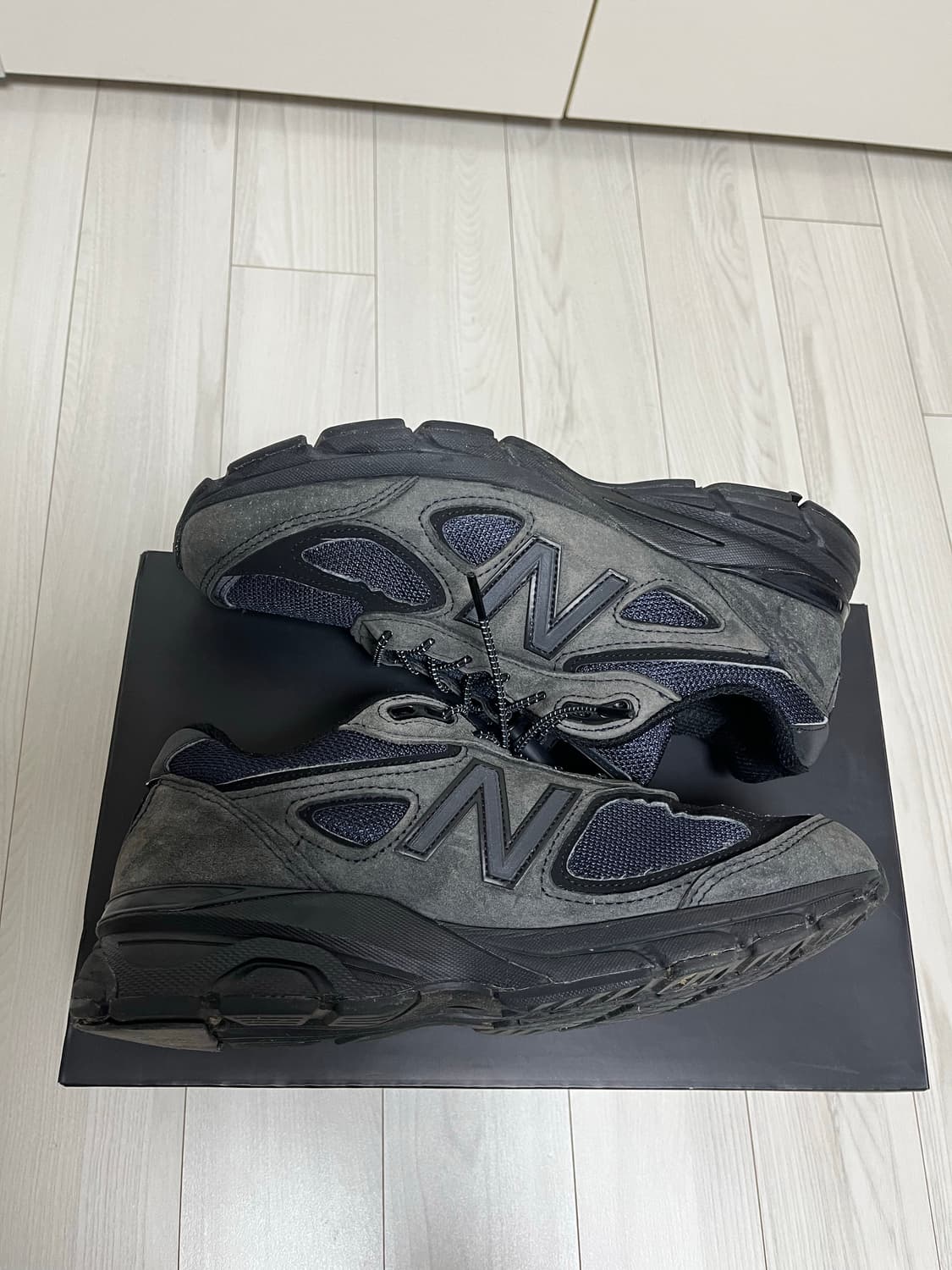 뉴발란스 자운드 990 V4 네이비 상품이미지4