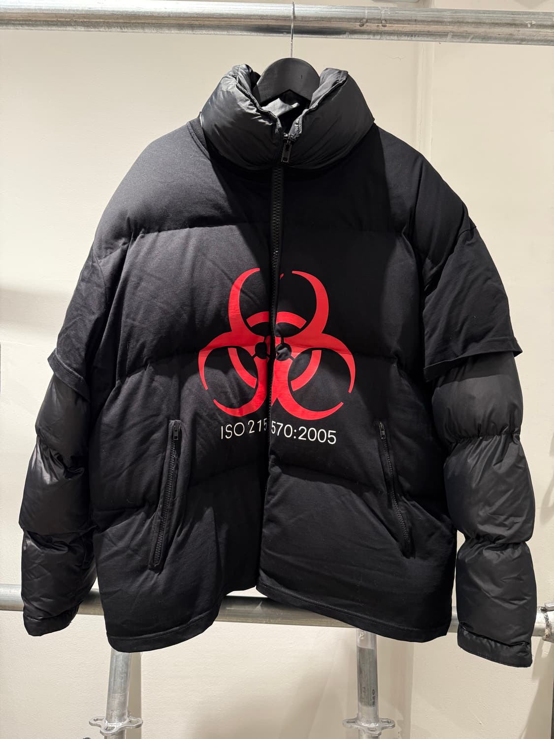 Vetements FW18 “Genetically Modified” 다운 상품이미지1