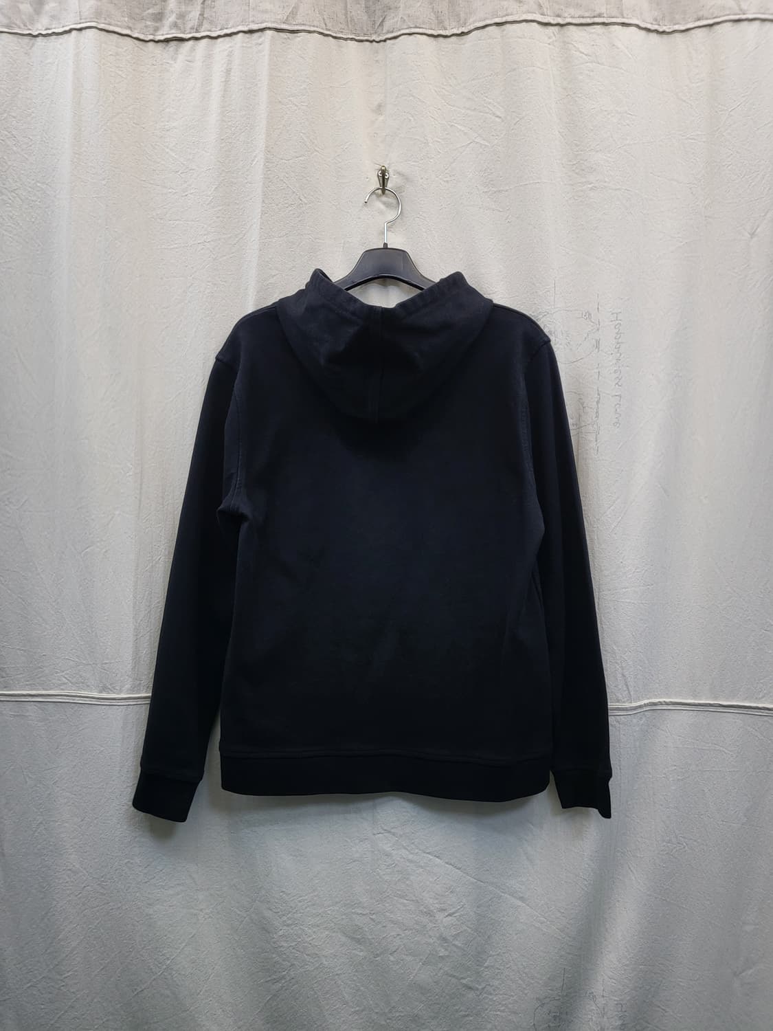 A.P.C 아페쎄 스몰로고 블랙 후드티 상품이미지2