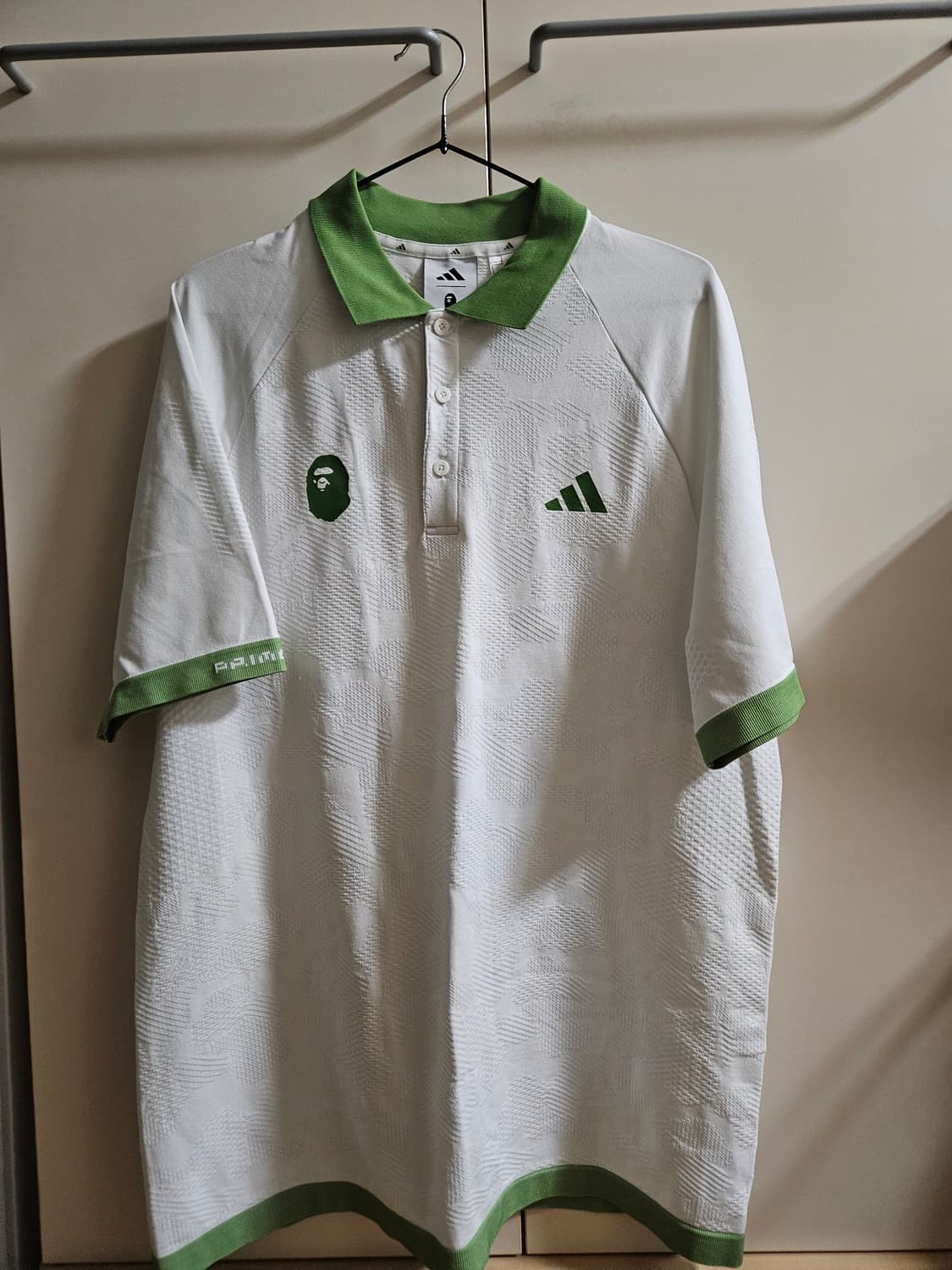 아디다스 x BAPE 숏슬리브 골프 폴로 셔츠 화이트 상품이미지2