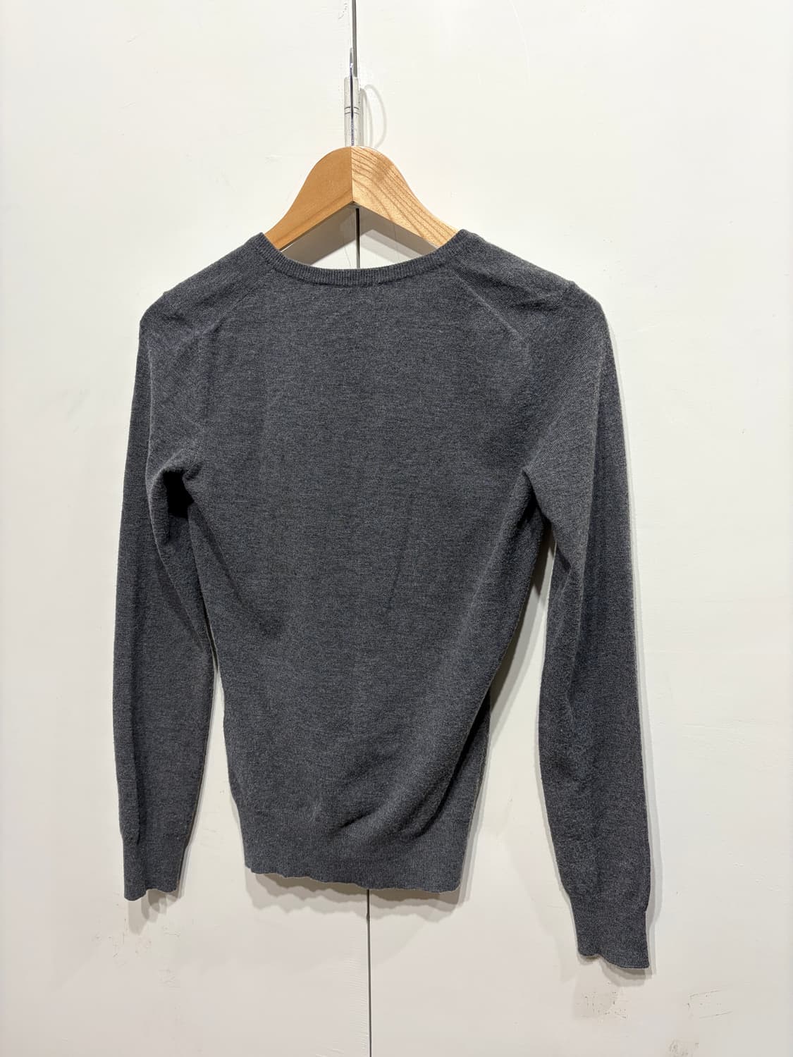 돌체앤가바나 브이넥 니트 스웨터 상품이미지3