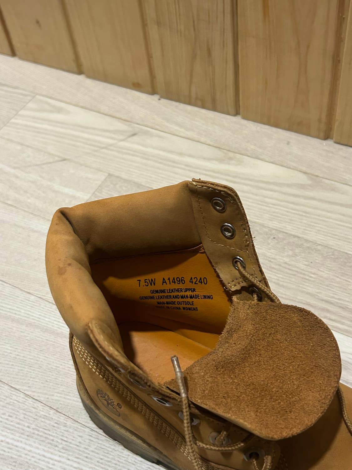 (교환,판매)팀버랜드 6인치 ANTI-FATIGUE 7.5W (24.5) 상품이미지2