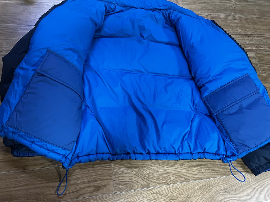 유니클로 x JW 앤더슨 리버시블 다운 퍼퍼 재킷  상품이미지4